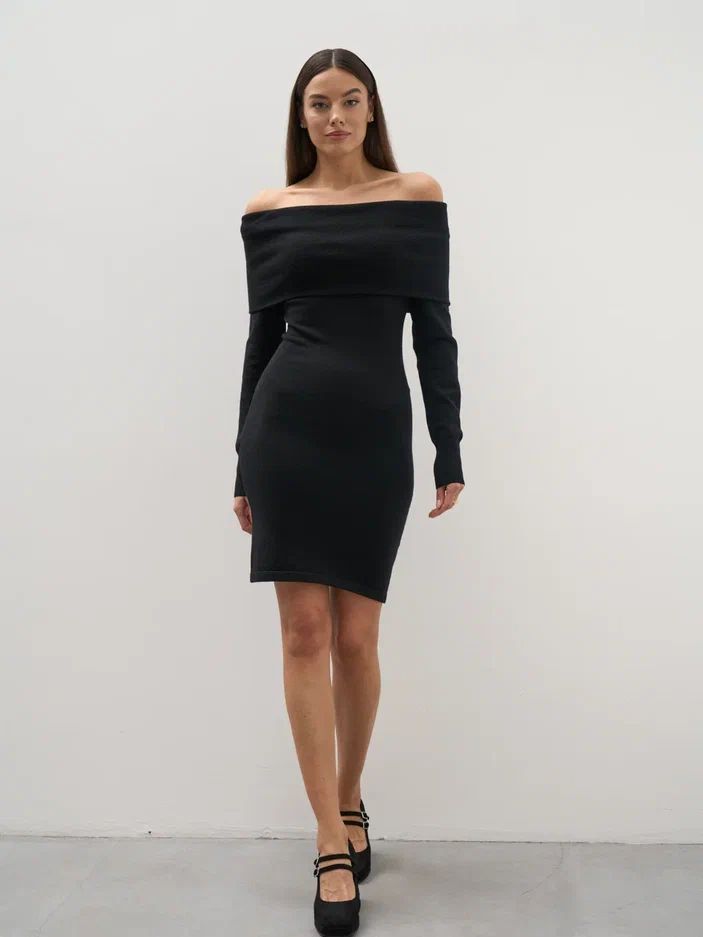 Платье женское Viaville DR252W черное 48-50 RU