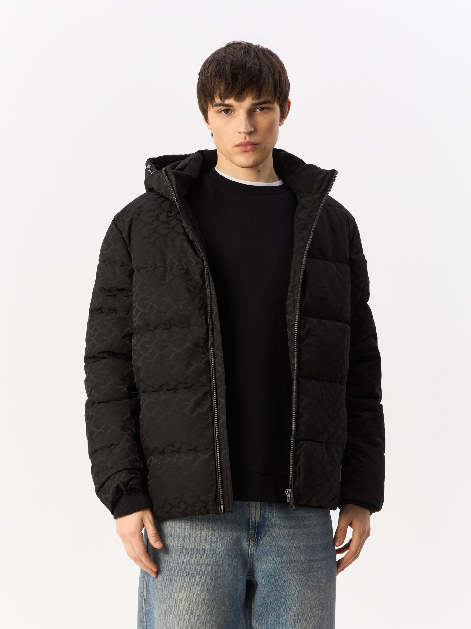 

Куртка мужская Guess M4BL42WG9L2 черная L, Черный, M4BL42WG9L2