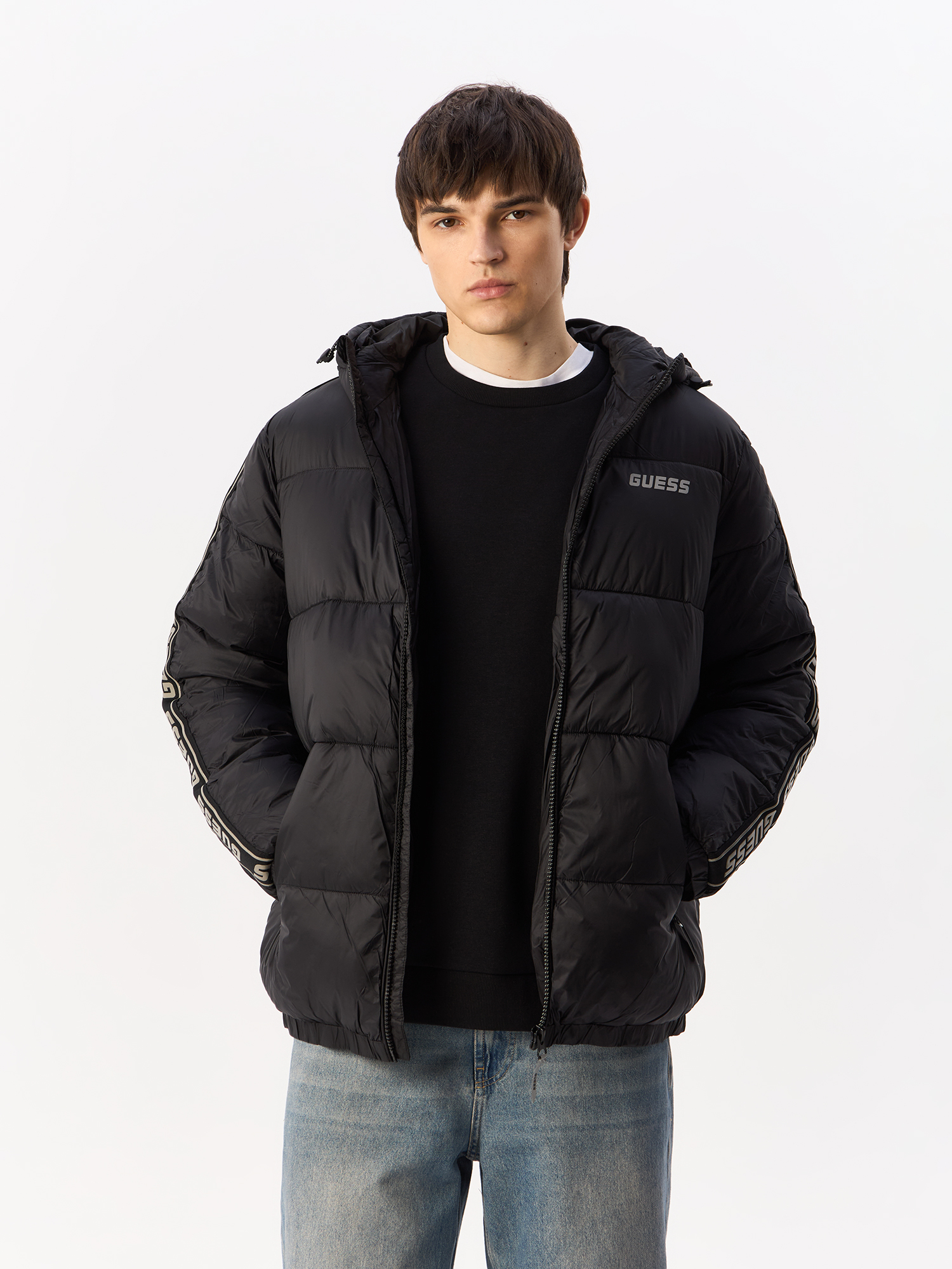 

Куртка мужская Guess Z4BL08WO06I черная S, Черный, Z4BL08WO06I