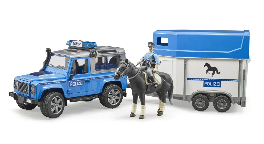 Игрушечная машинка Bruder Внедорожник полицейский с прицепом, фигуркой и лошадью 02-588 полицейский катер bruder 62733