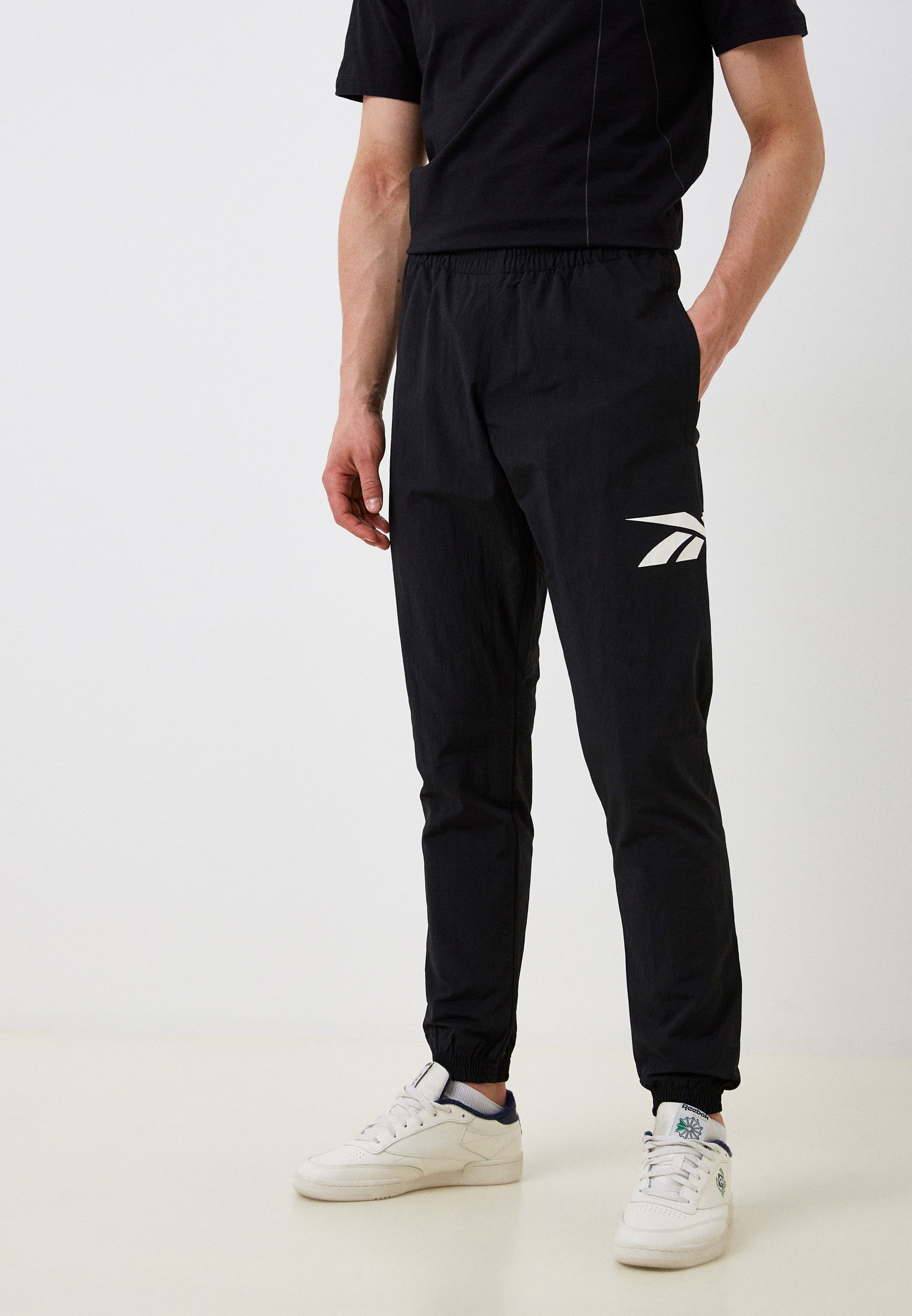 

Спортивные брюки мужские Reebok 100031183 черные 2XL, Черный, 100031183