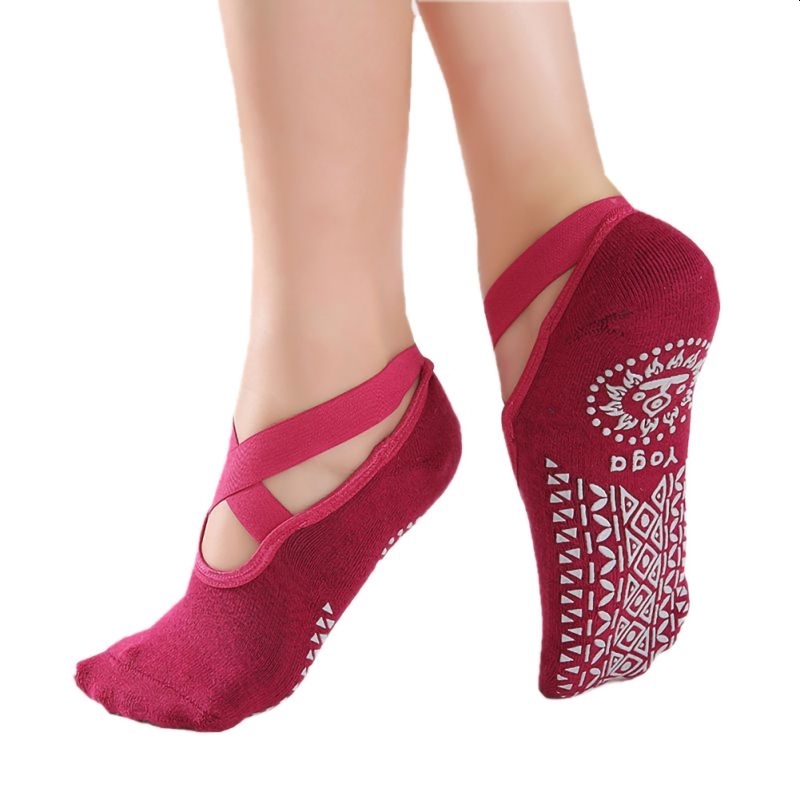 фото Носки нескользящие женские yoga socks с лямками, красные rekoy