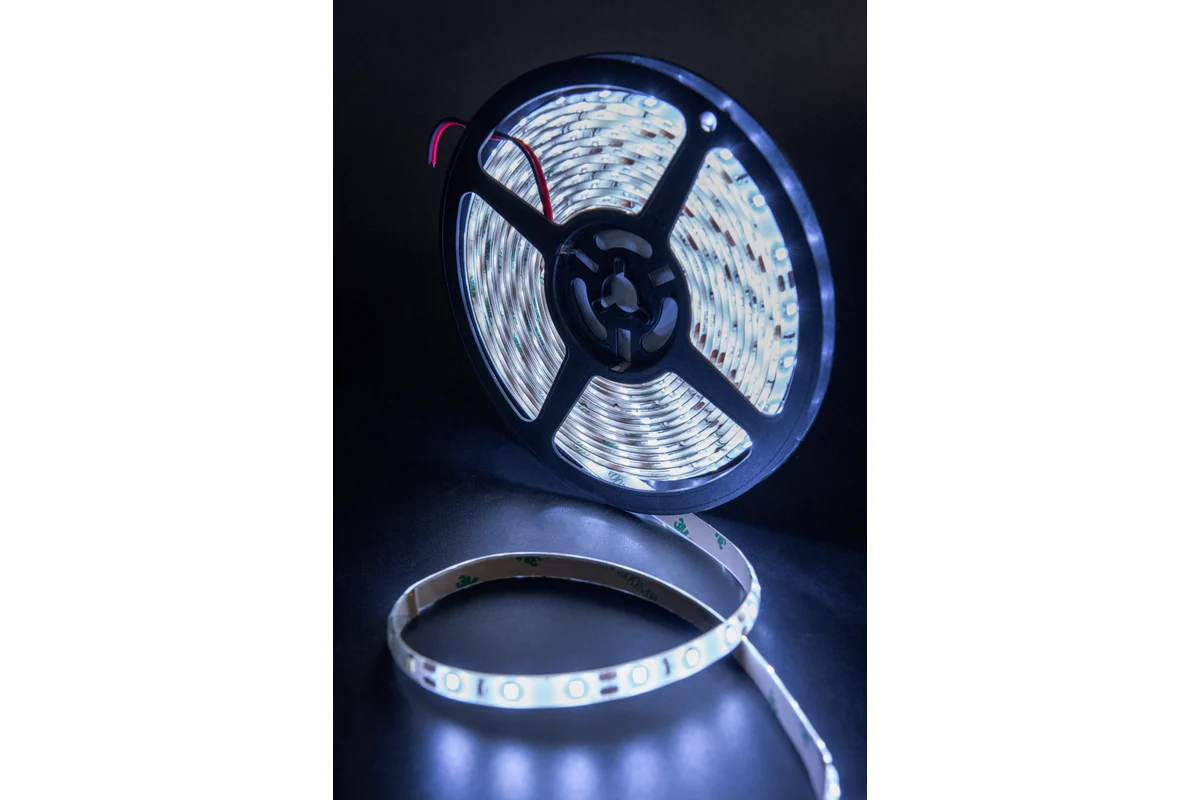 

Лента светодиодная SWG LED 120 12 В 9,6 Вт IP20 6500 К 00-00007262