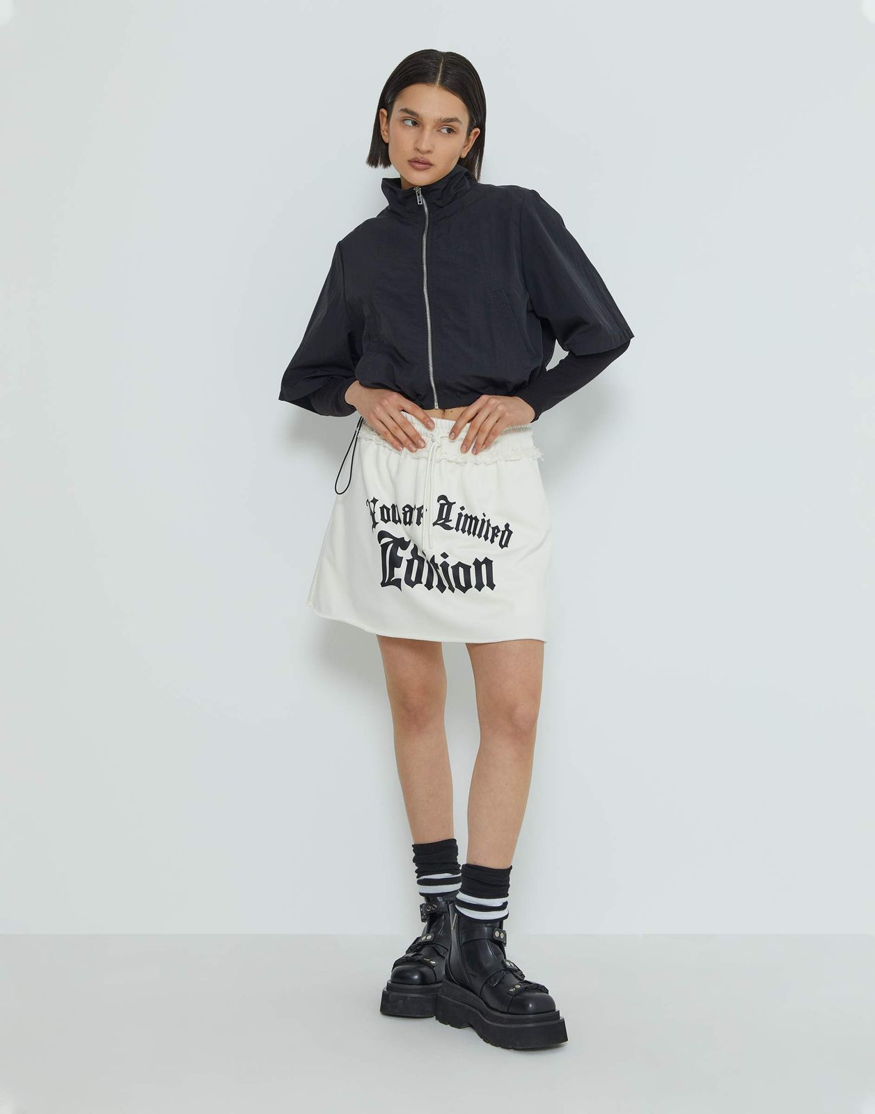 

Юбка-шорты для девочки Gloria Jeans GSH011462 молочный 12-14л/164, Белый, GSH011462