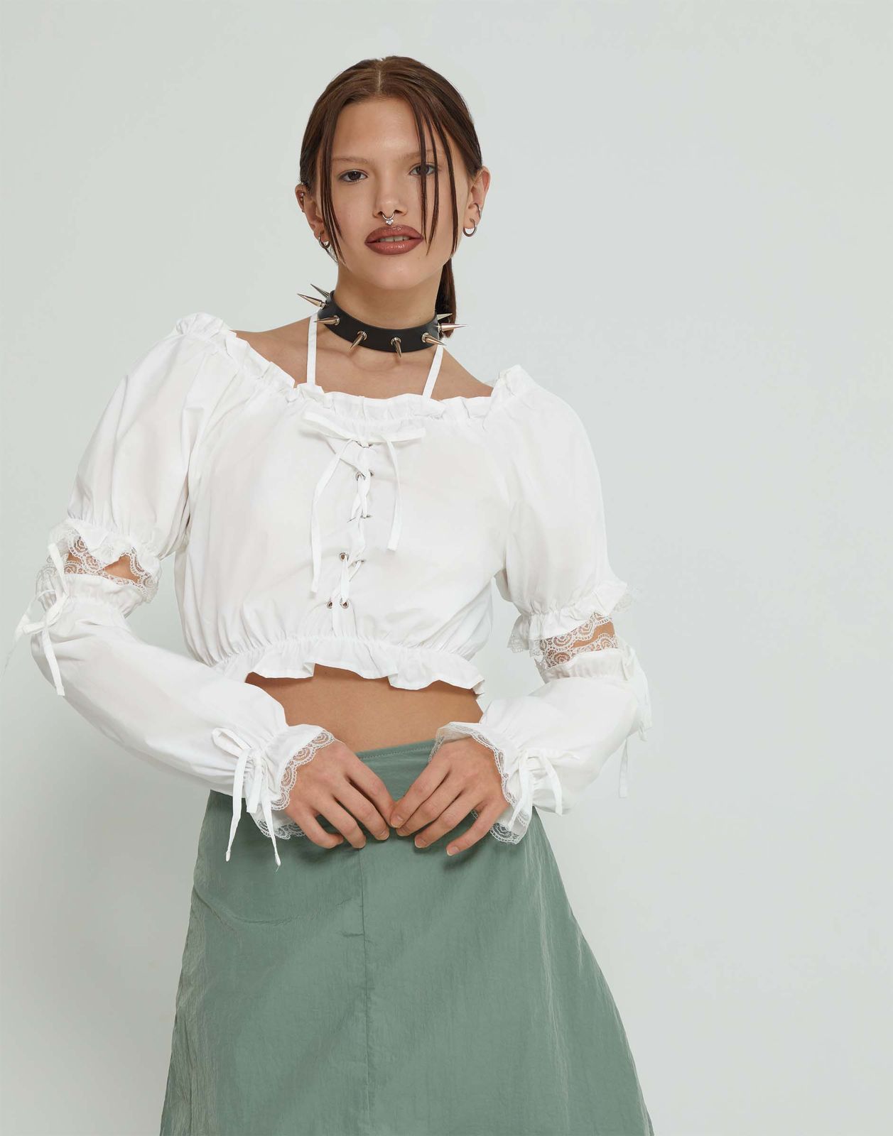 

Блузка для девочки Gloria Jeans GWT003960 белый 16-18л/170, GWT003960