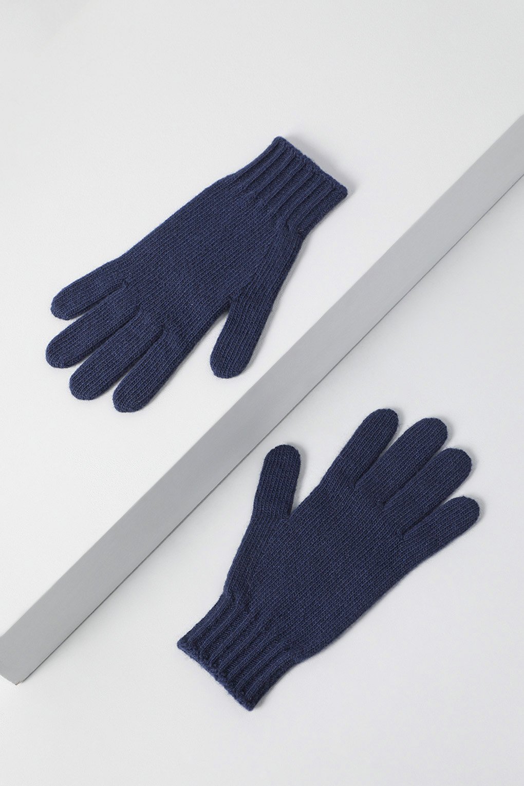

Перчатки детские Benetton 1244CG00F, M, темно-синий, 1244CG00F