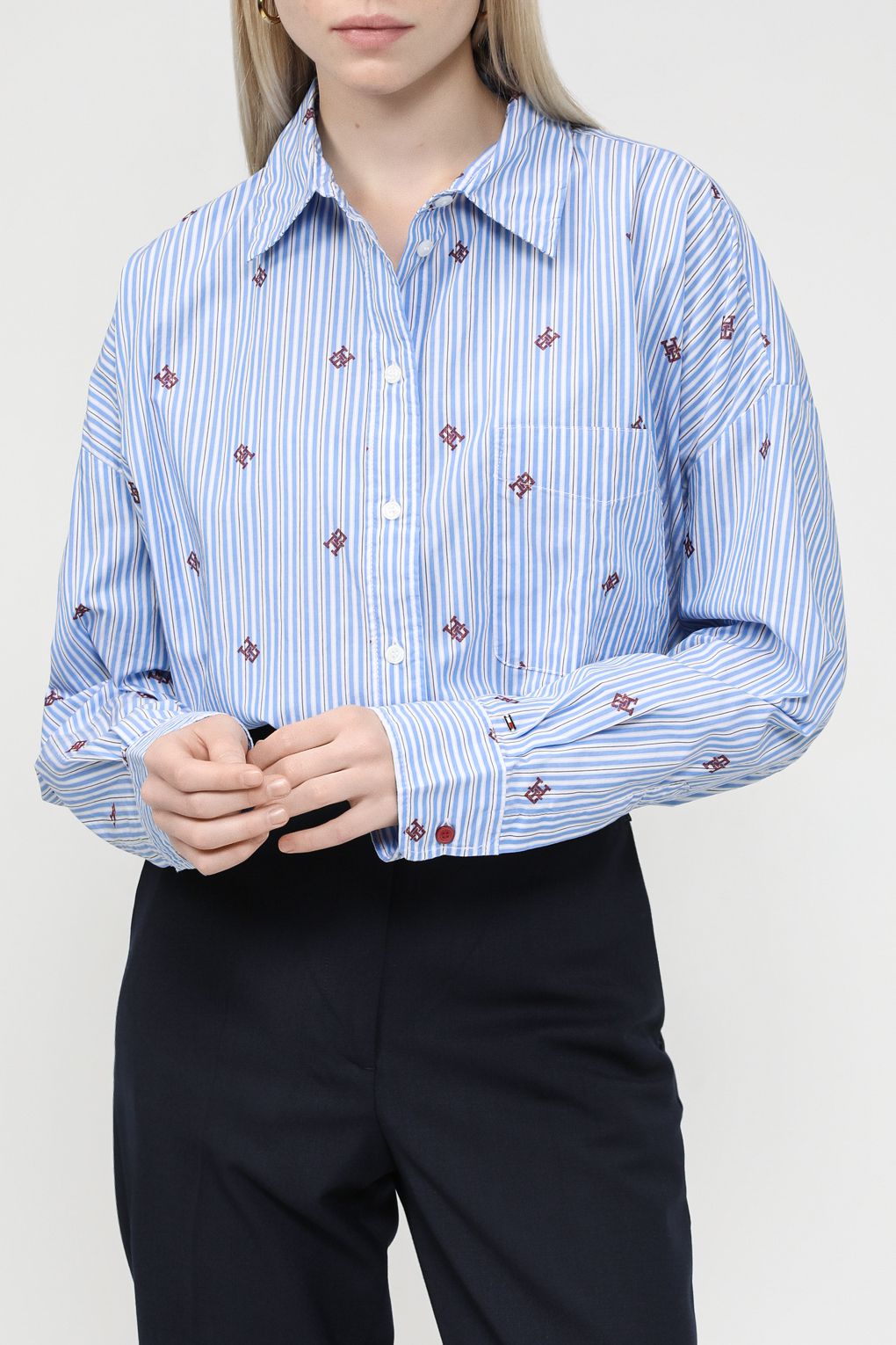 

Рубашка женская Tommy Hilfiger WW0WW38970 голубая 40, Голубой, WW0WW38970