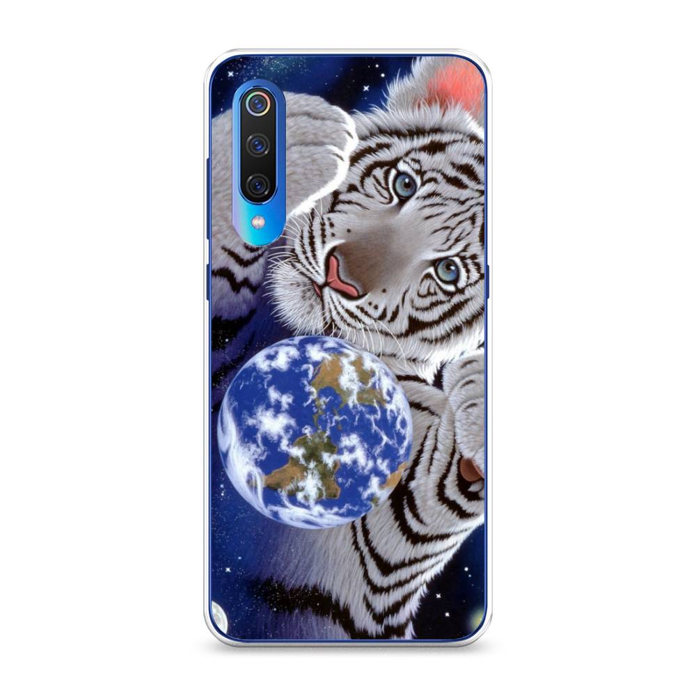 

Чехол на Xiaomi Mi 9 "Тигренок и Земля", Синий;белый;черный, 34850-1