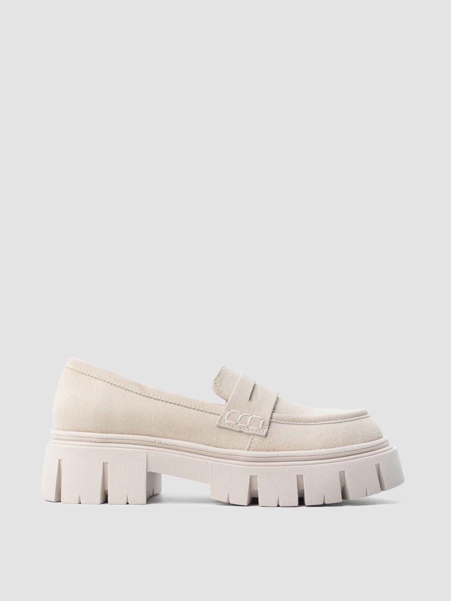 

Лоферы женские Reversal 510208 бежевые 40 RU, Бежевый, 510208