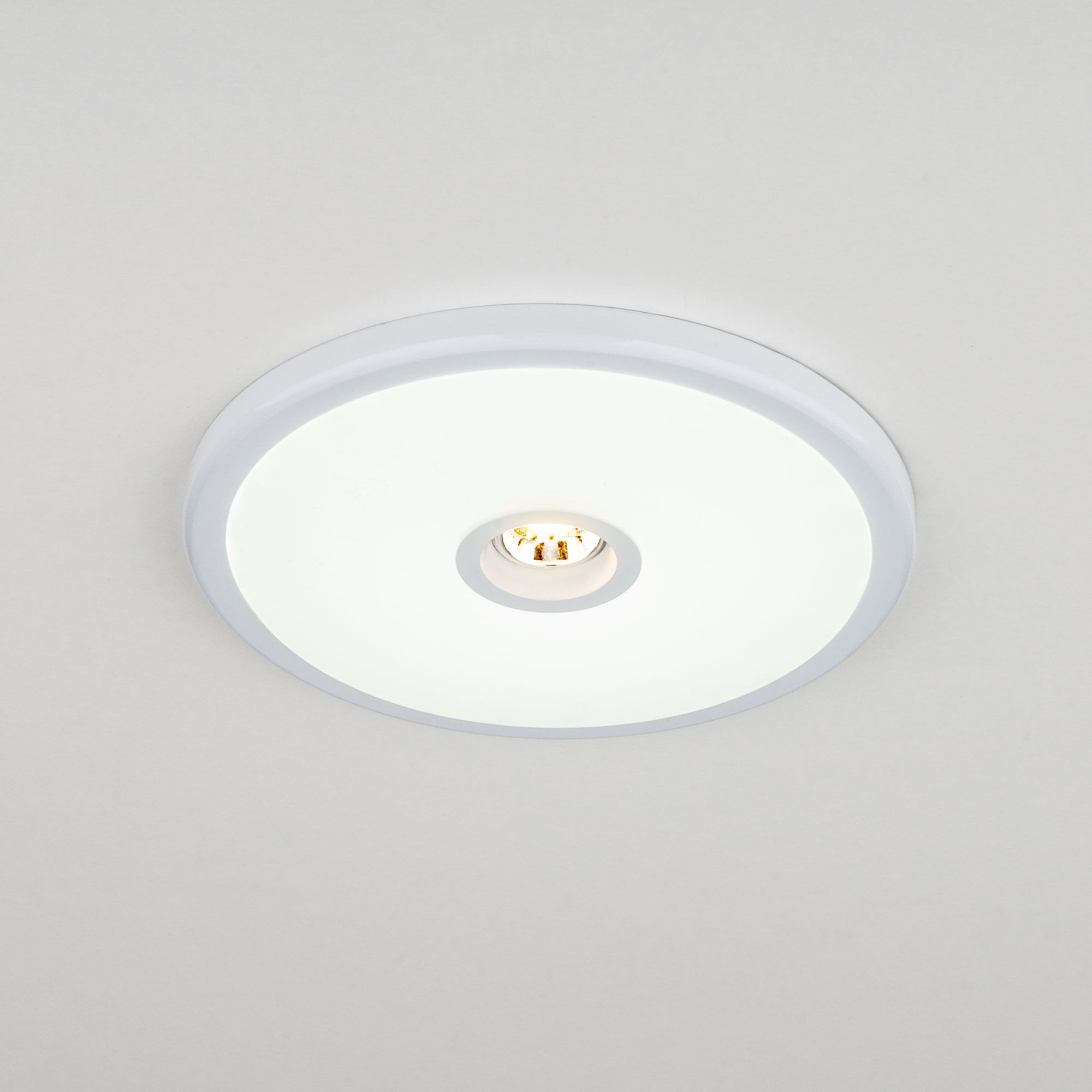 

Встраиваемый точечный светильник Elektrostandard 9912 LED 6+4W WH белый