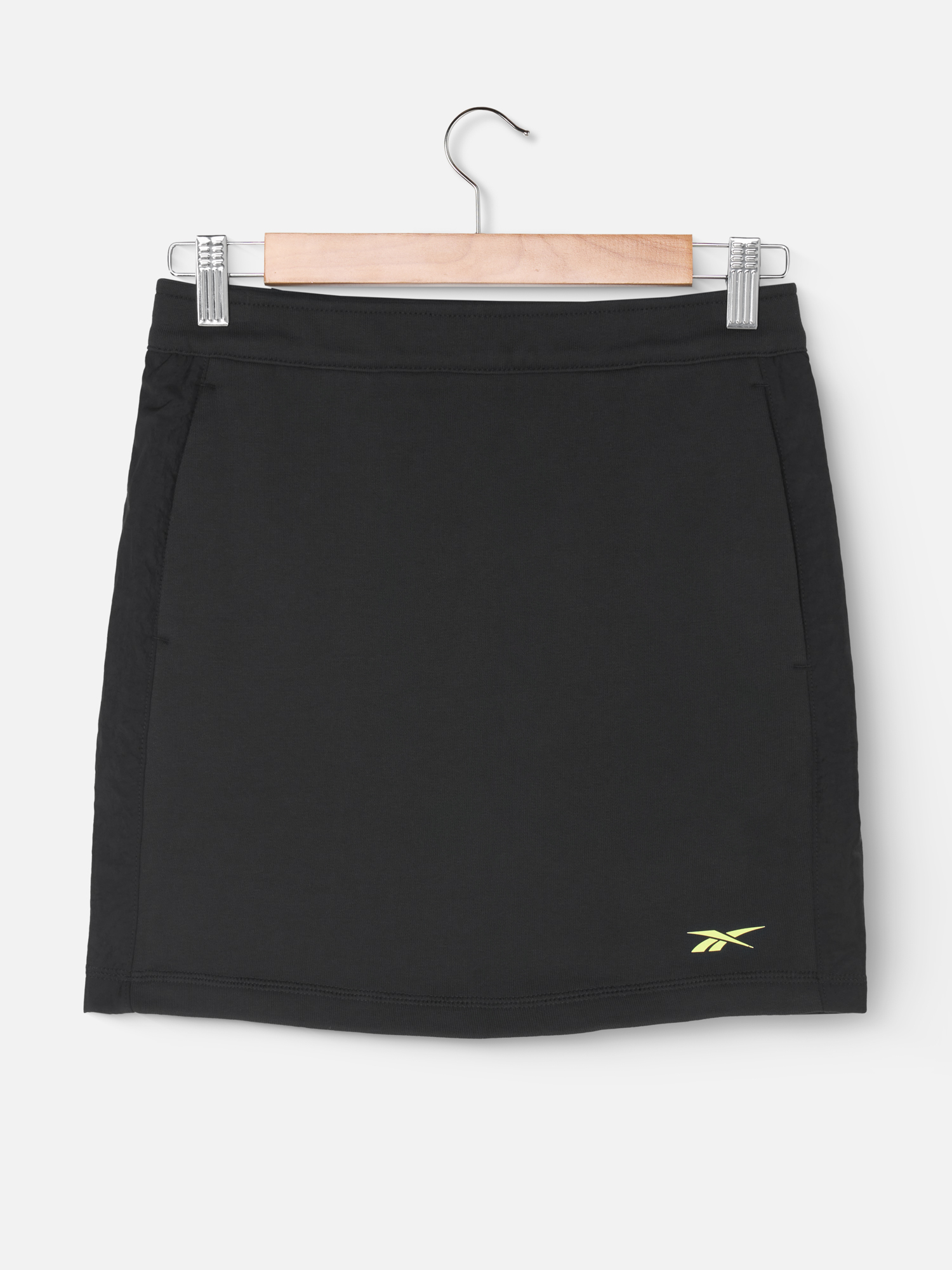 

Спортивная юбка женская Reebok GI6973 черная XS, Черный, GI6973