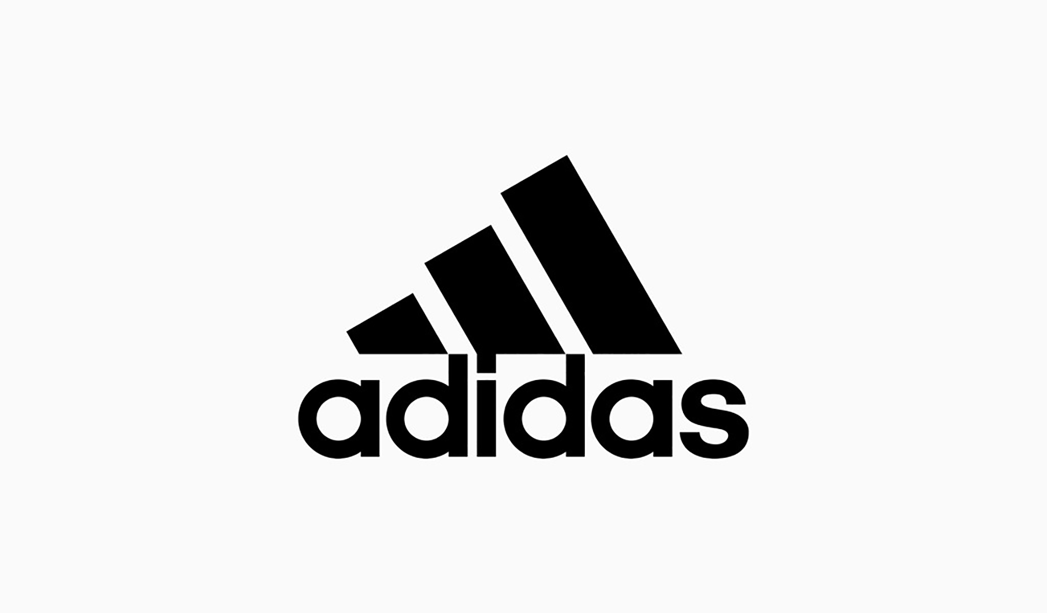 Cпортивные шорты женские Adidas AY0110 зеленые L 1291₽