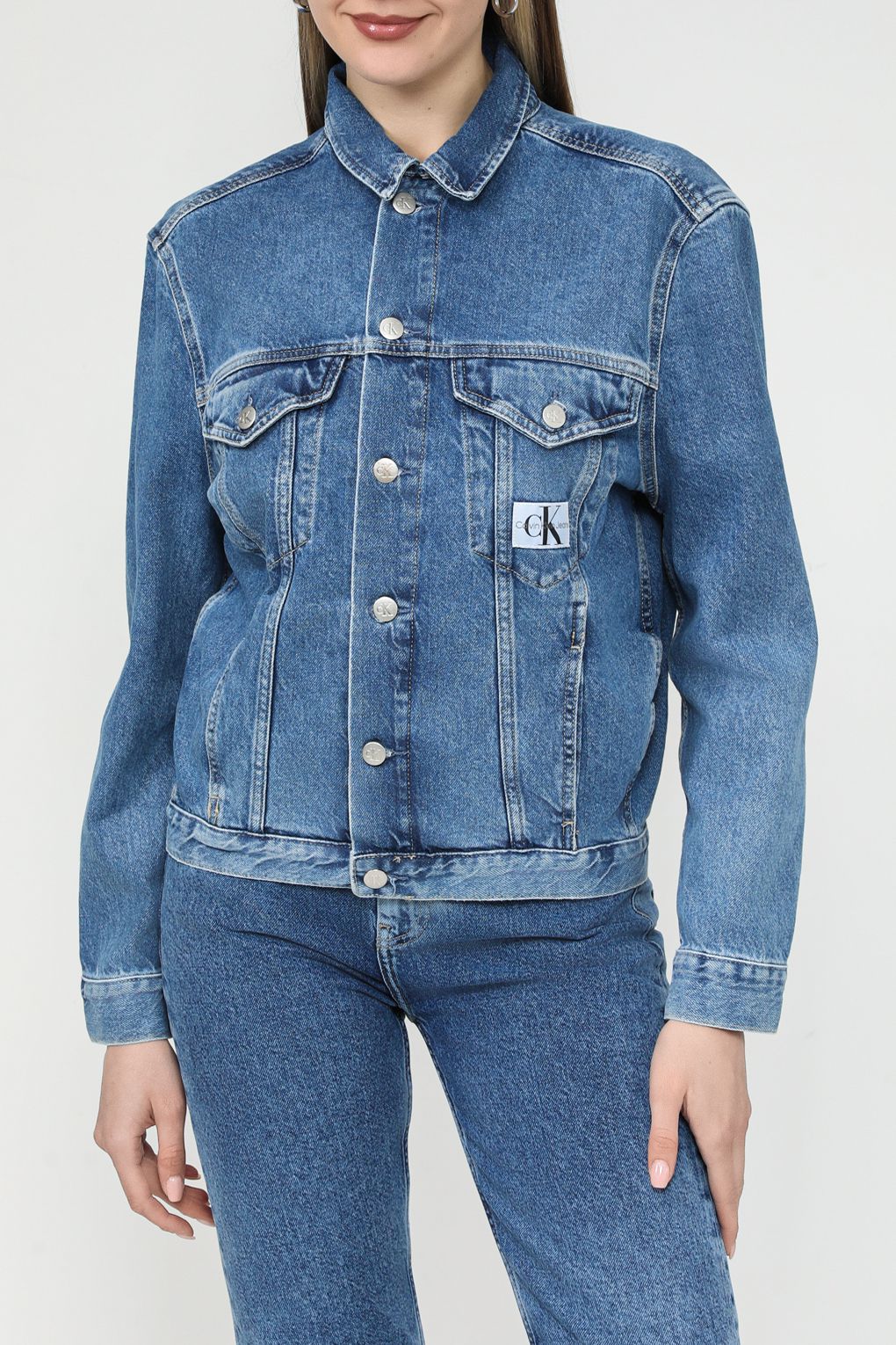 

Джинсовая куртка женская Calvin Klein Jeans J20J222788 синяя XS, Синий, J20J222788