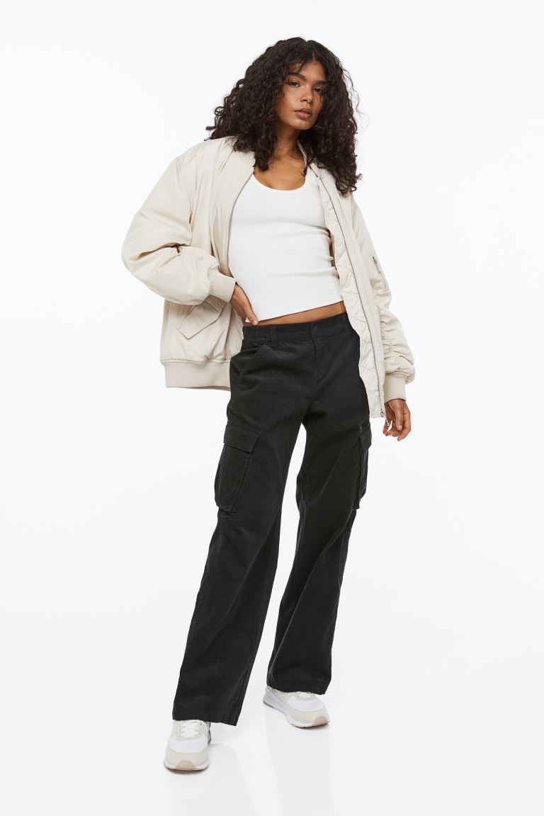 

Брюки женские H&M 1108705002 черные 32 (доставка из-за рубежа), 1108705002