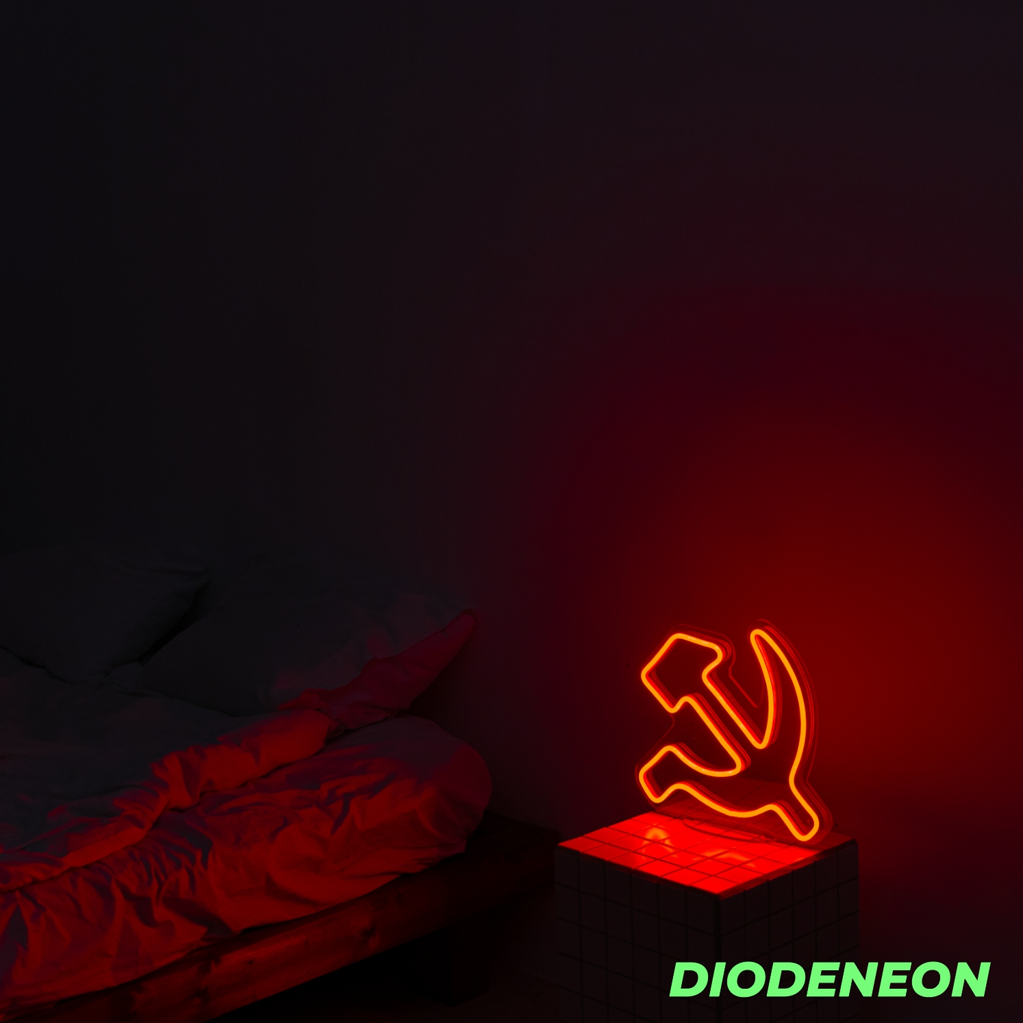 Неоновый LED светильник DIODENEON Серп и Молот