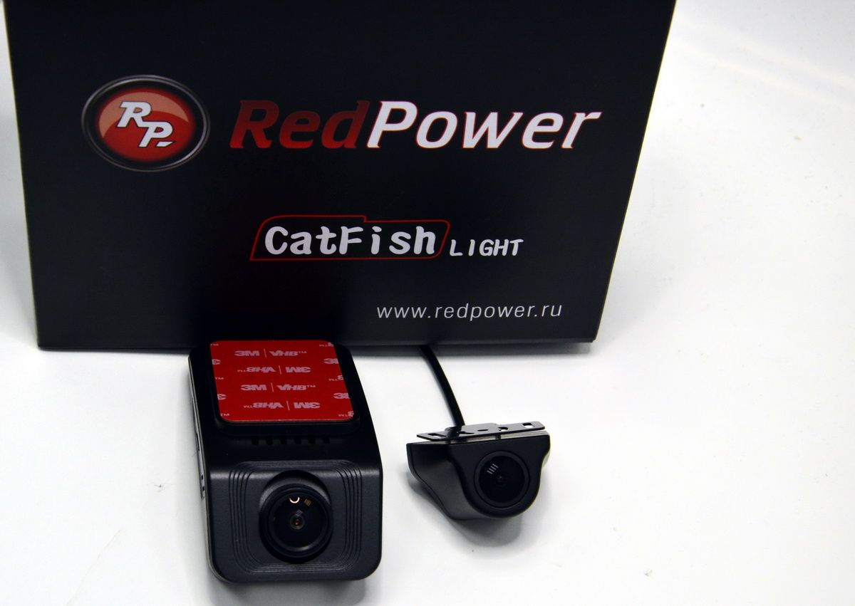 Видеорегистратор RedPower CatFish Light 6290 с двумя камерами
