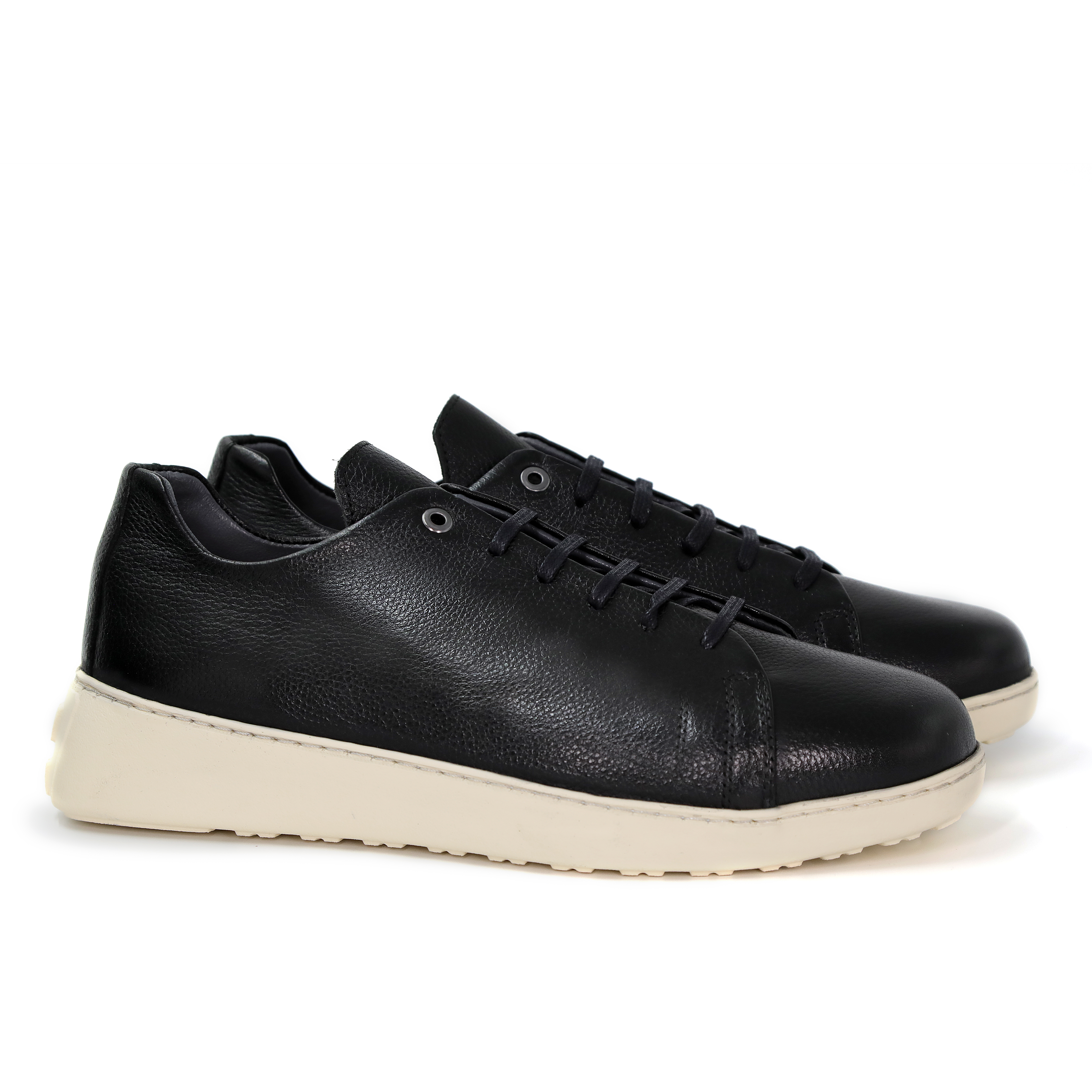 

Кроссовки мужские Clarks 22207098 черные 43 EU, Черный, 22207098