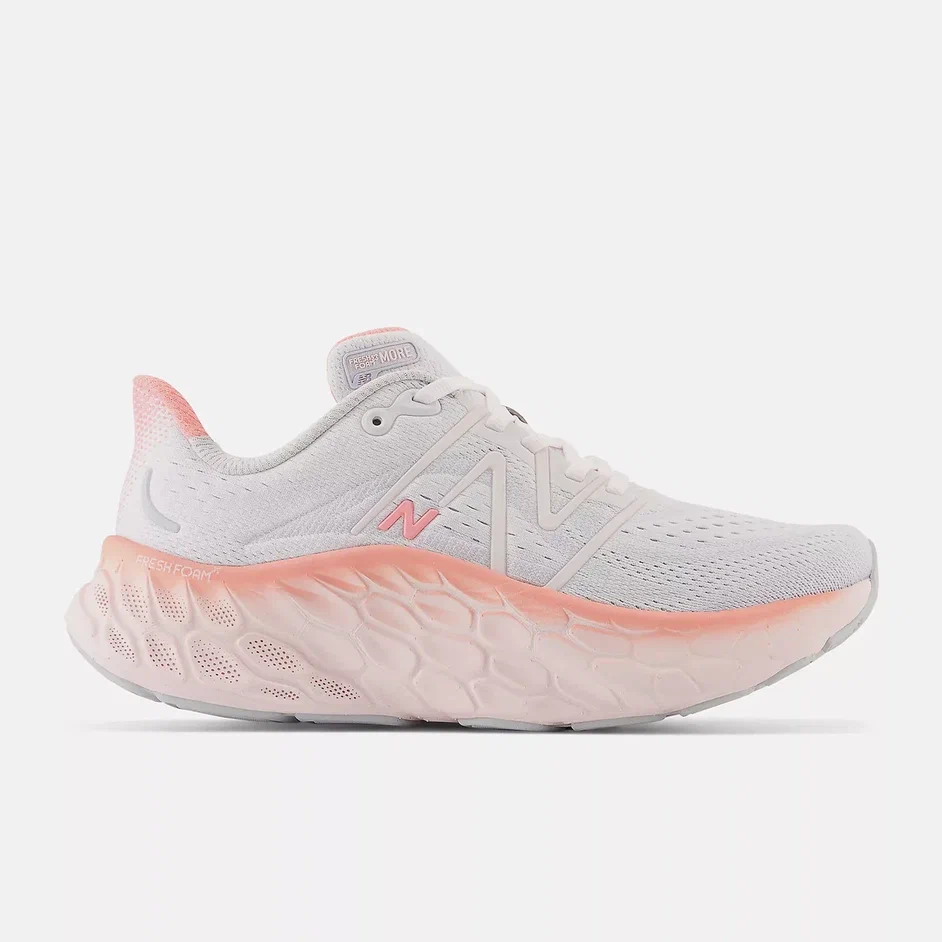 

Спортивные кроссовки женские New Balance Fresh Foam X More V4 белые 8 US, Белый, Fresh Foam X More V4