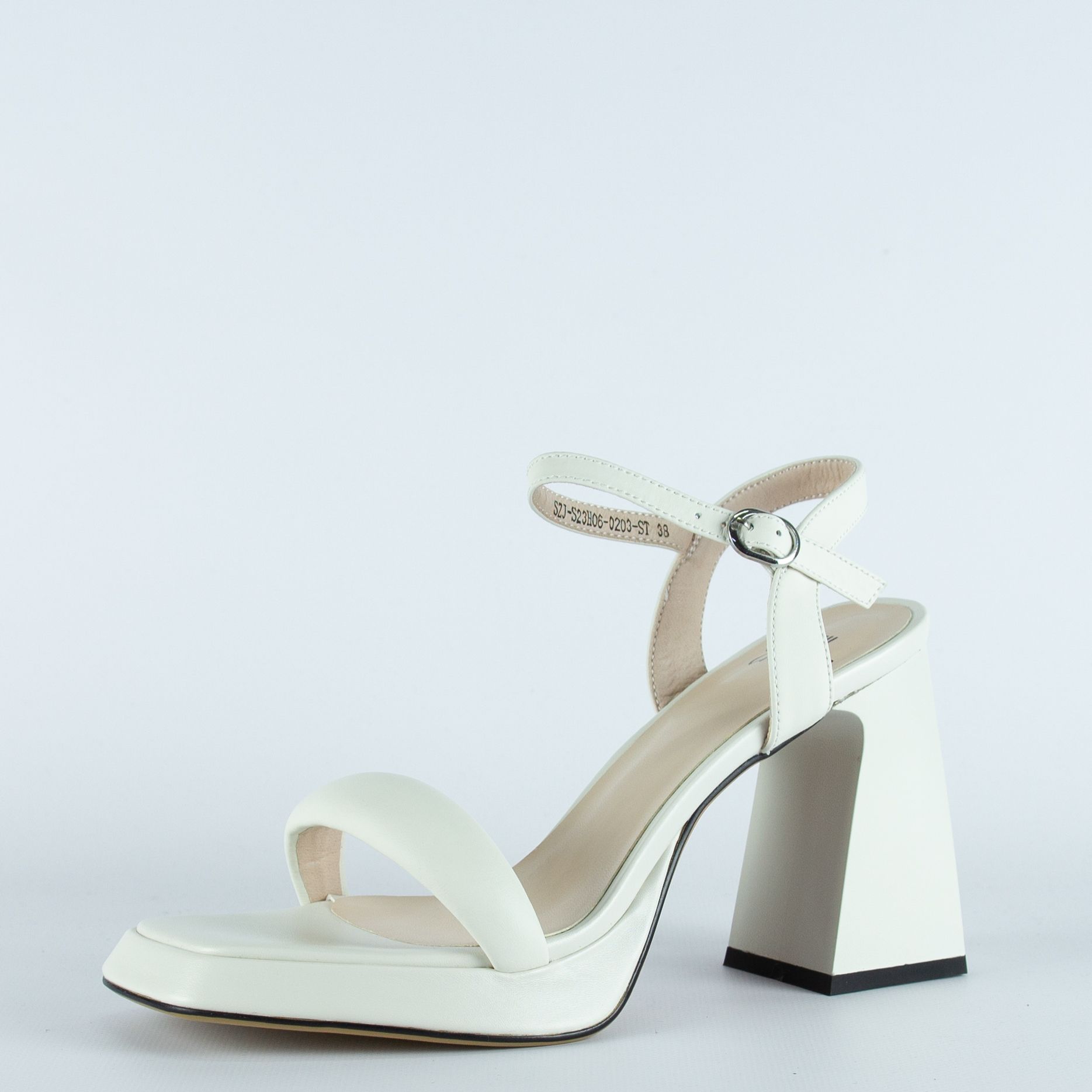 

Босоножки женские MADELLA SZJ-S23H06-020-ST белые 39 RU, Белый, SZJ-S23H06-020-ST