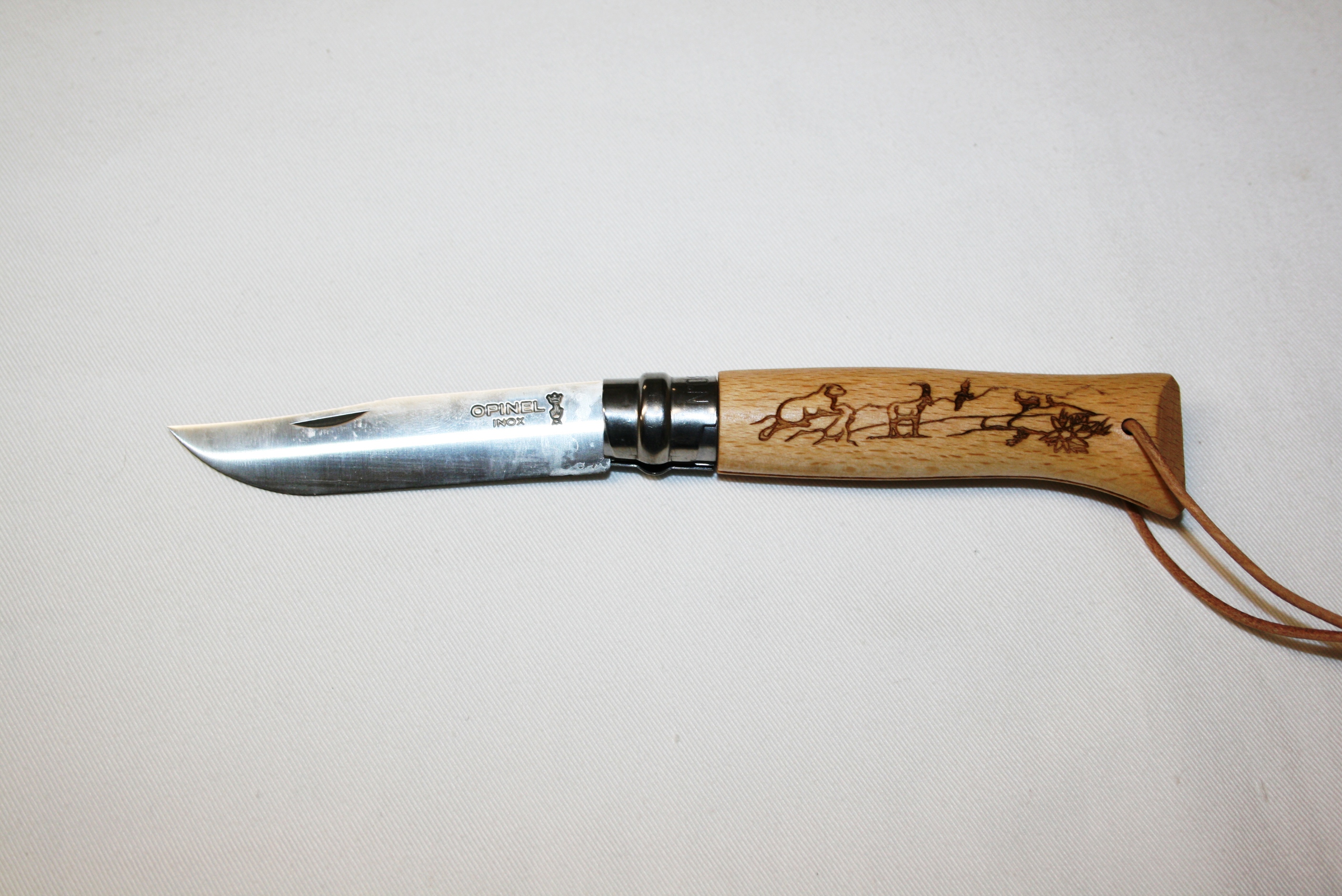 

Нож Opinel серии Tradition Animalia №08, клинок 8,5см, нерж.сталь, рукоять-бук, рис.-гора,, 001641