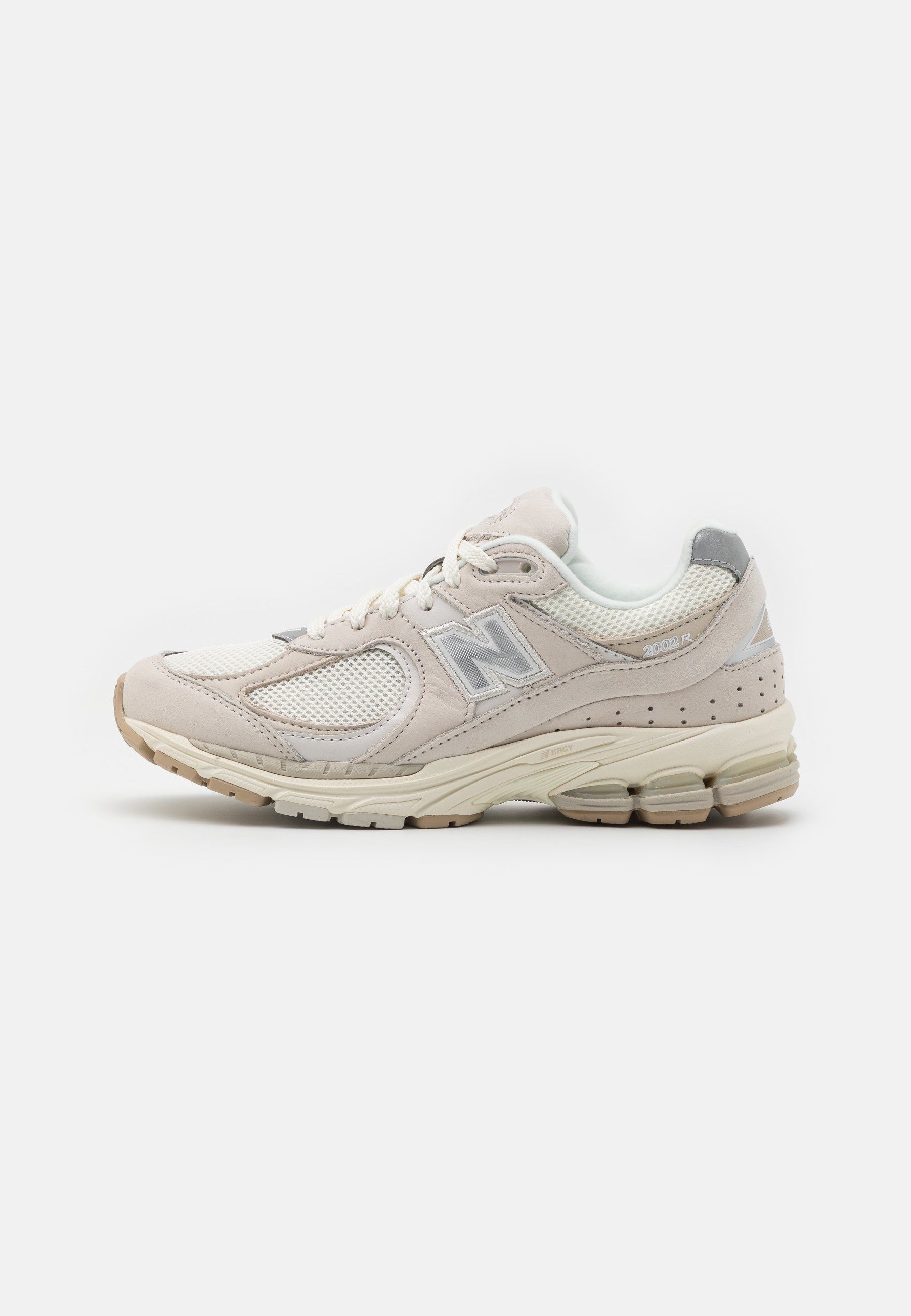 

Кроссовки мужские New Balance NE215O0B1 бежевые 44.5 EU, Бежевый, NE215O0B1