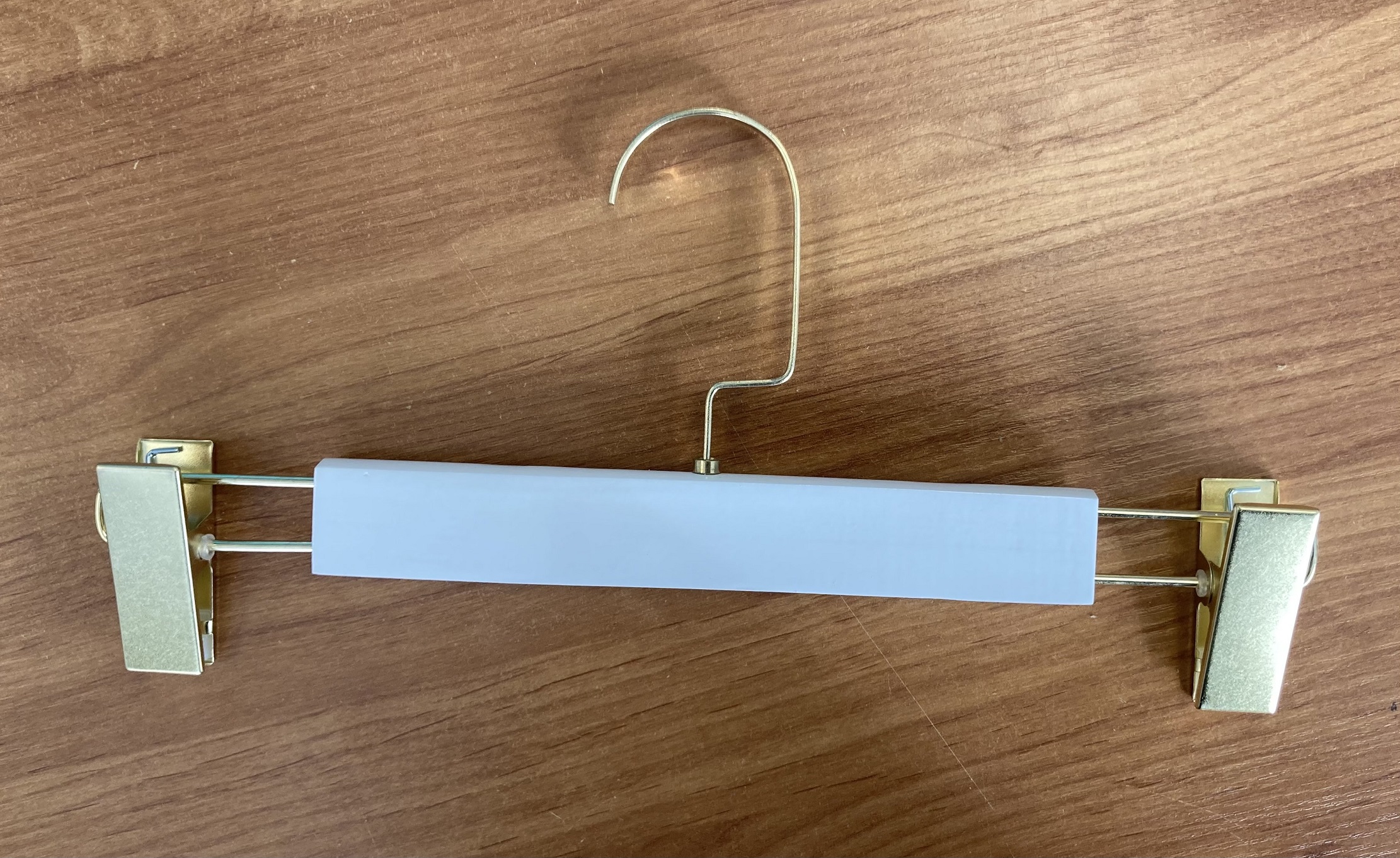 

Вешалка для одежды прямая с зажимами Home Line Gold White 5 шт, Белый, 9112023006