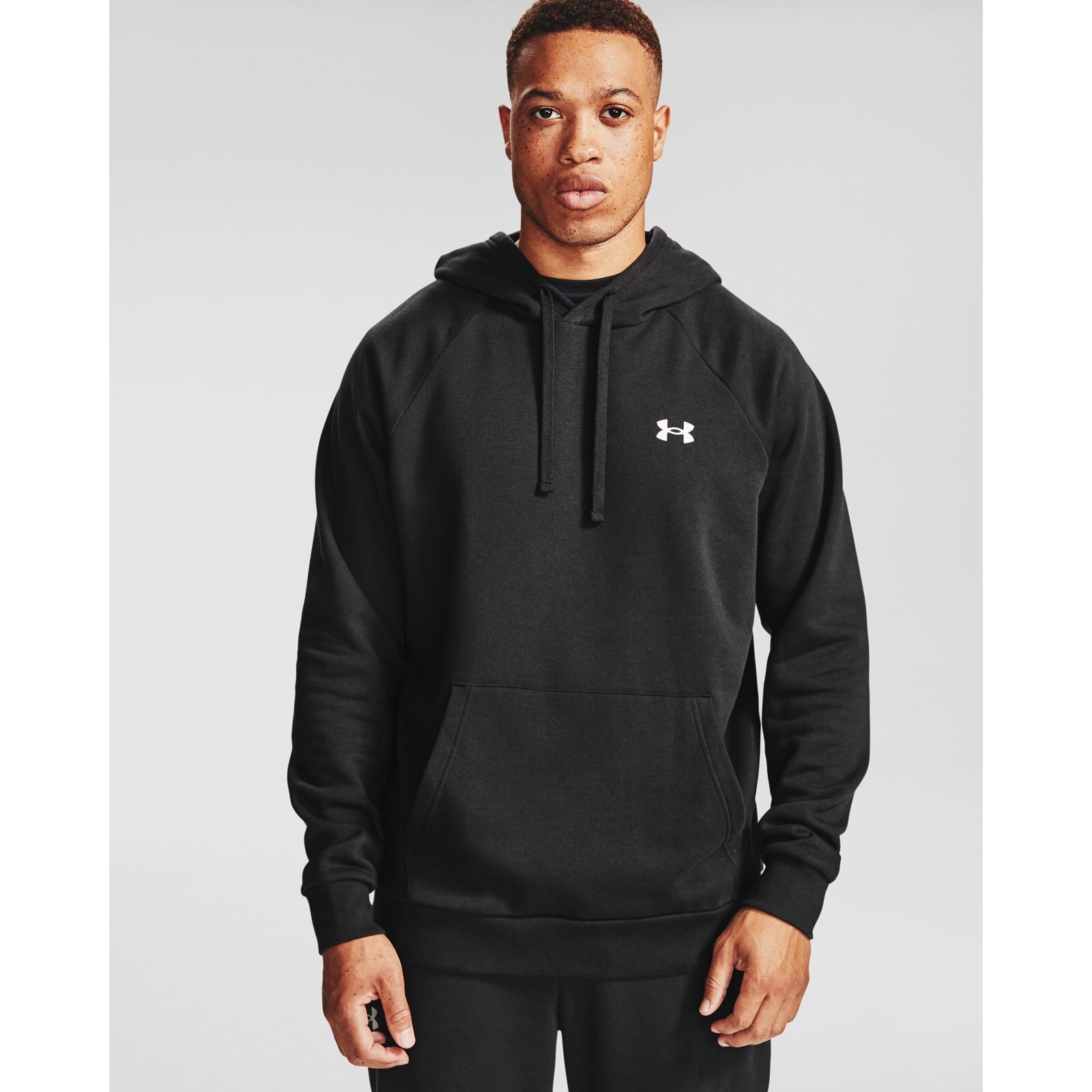 фото Толстовка мужская under armour 1357105-001 черная xxl