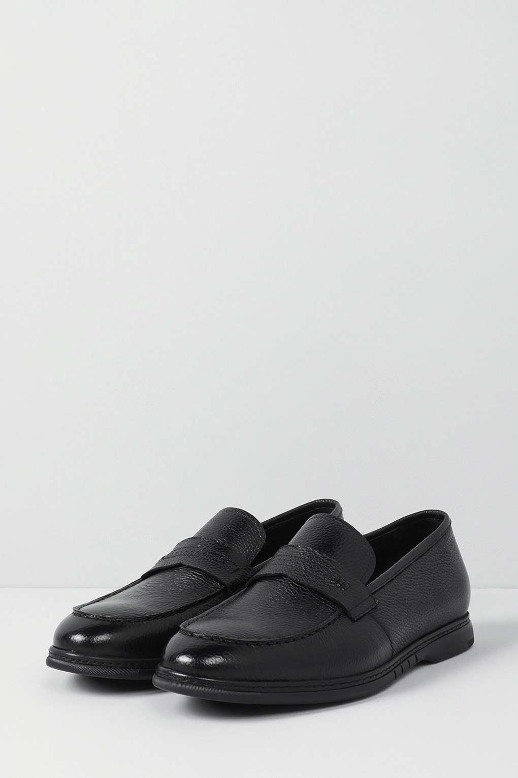 

Лоферы мужские Abricot YA-0378/black черные 43 RU, Черный, YA-0378/black