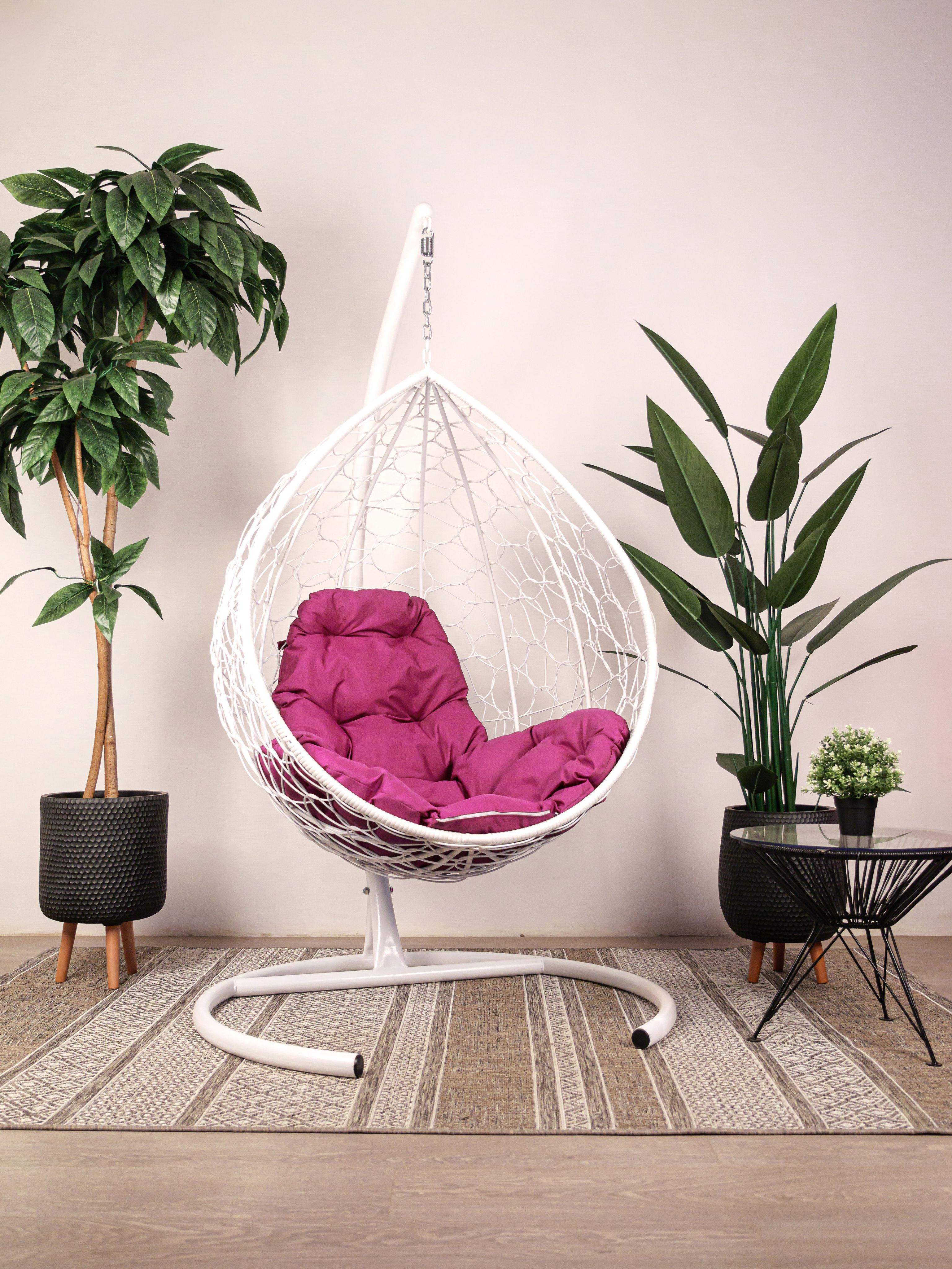 Подвесное кресло белое, ротанг 23071738 розовая подушка