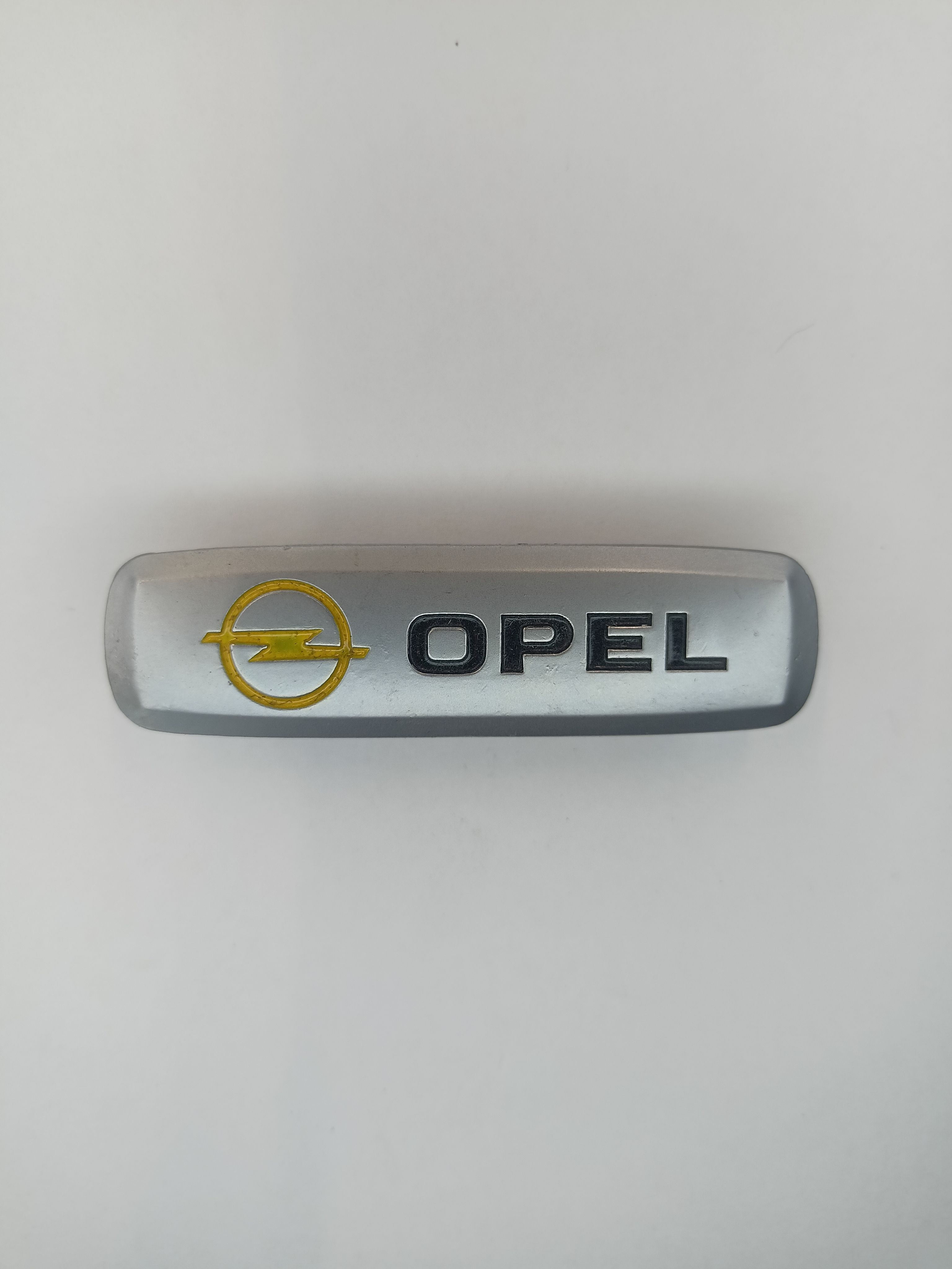 

Логотип с маркой автомобиля для ЭВА ковриков OPEL