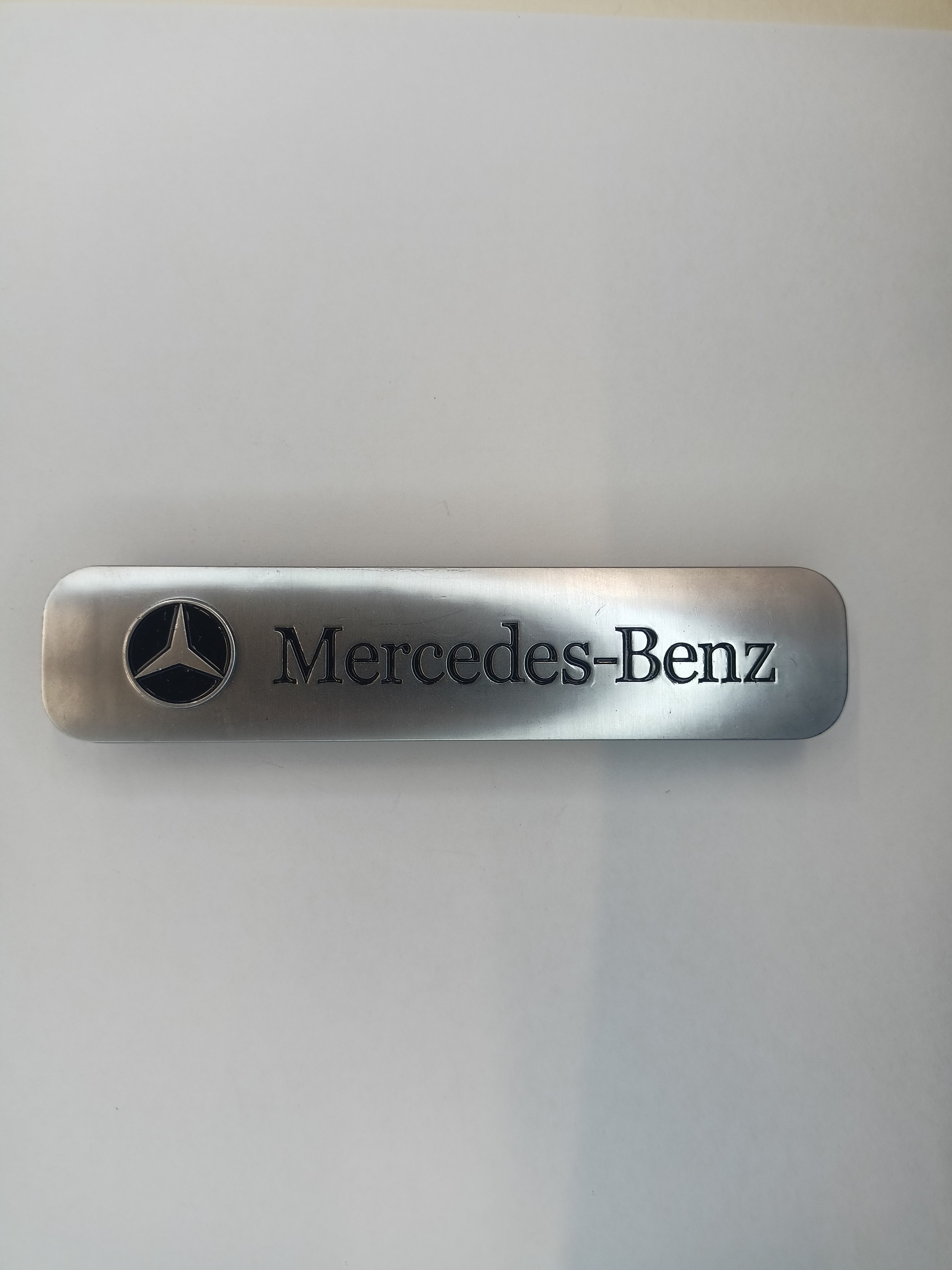 

Логотип для ЭВА ковриков БОЛЬШОЙ, Mercedes-Benz