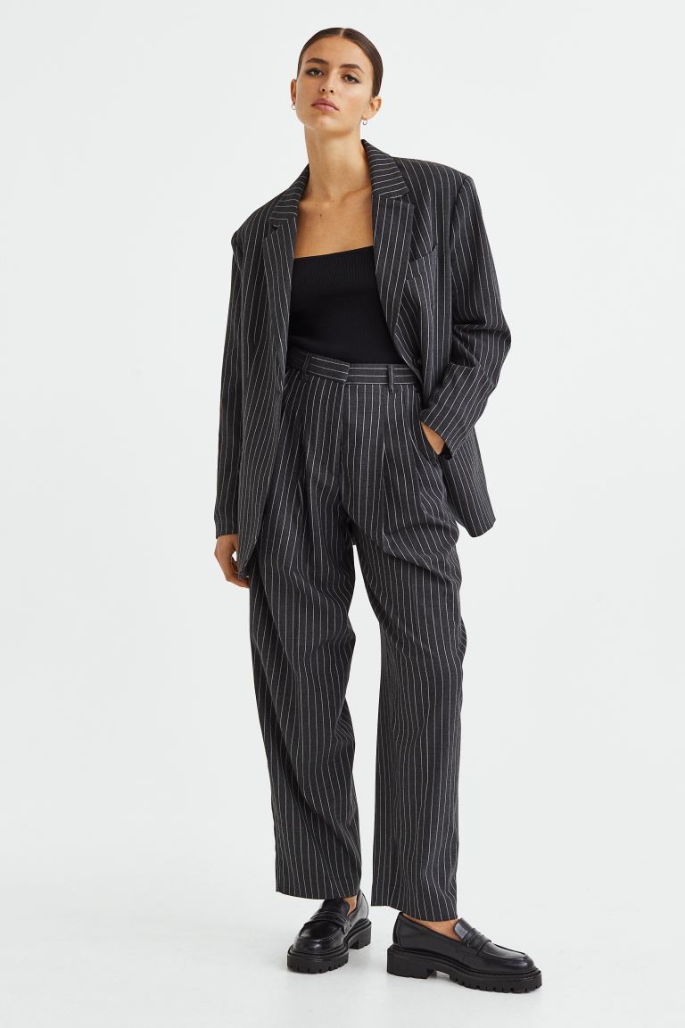 

Брюки женские H&M 1110713002 серые 46 EU (доставка из-за рубежа), 1110713002
