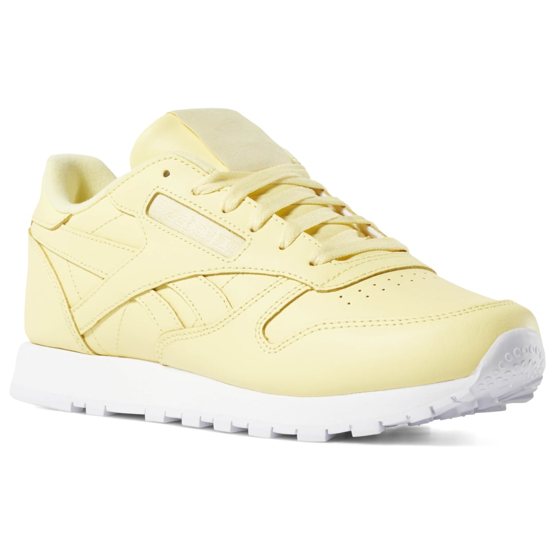 фото Кроссовки женские reebok cl lthr желтые 37 ru