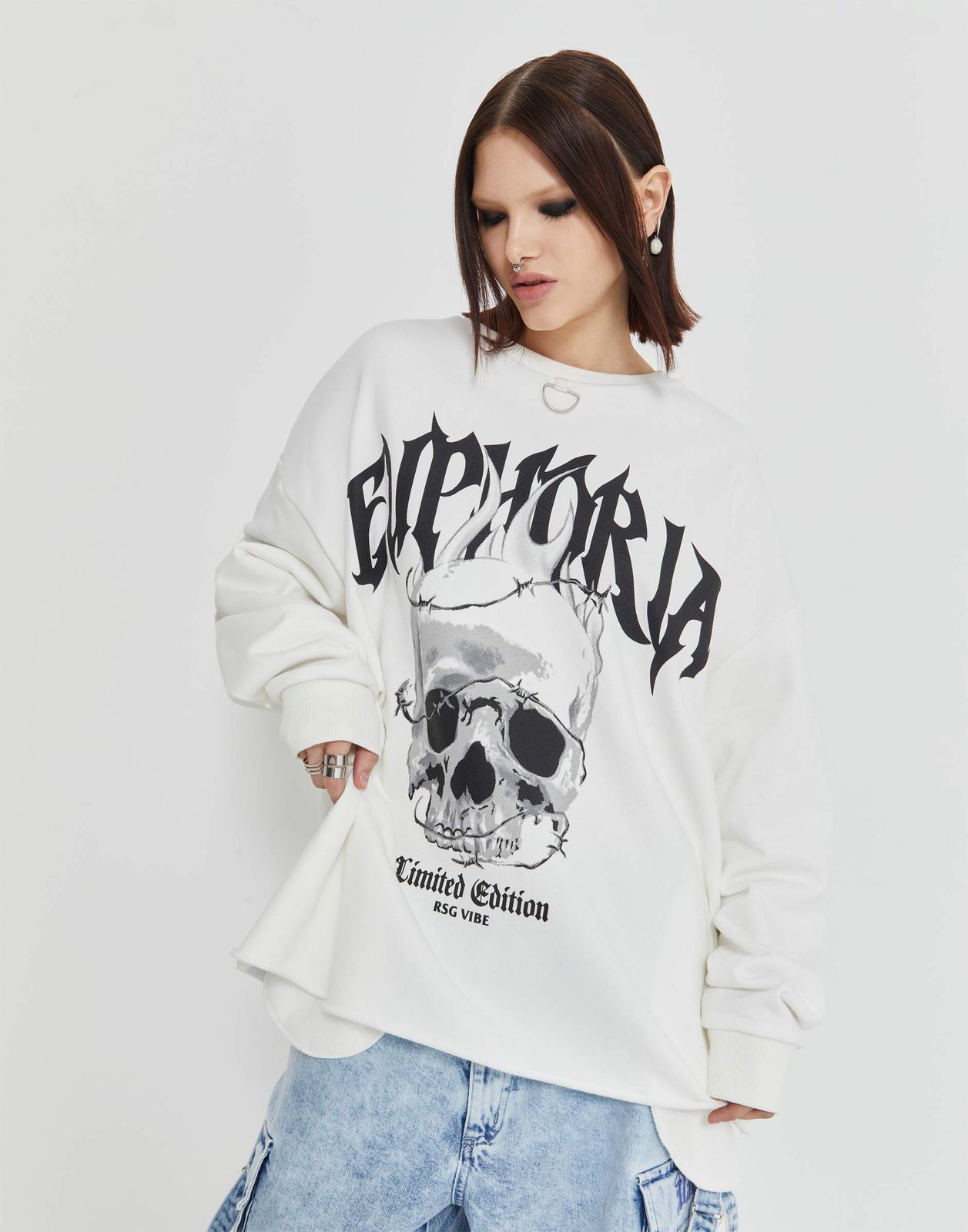 

Свитшот Gloria Jeans GAC023356 молочный 16-18л/170 для девочки, Бежевый, GAC023356