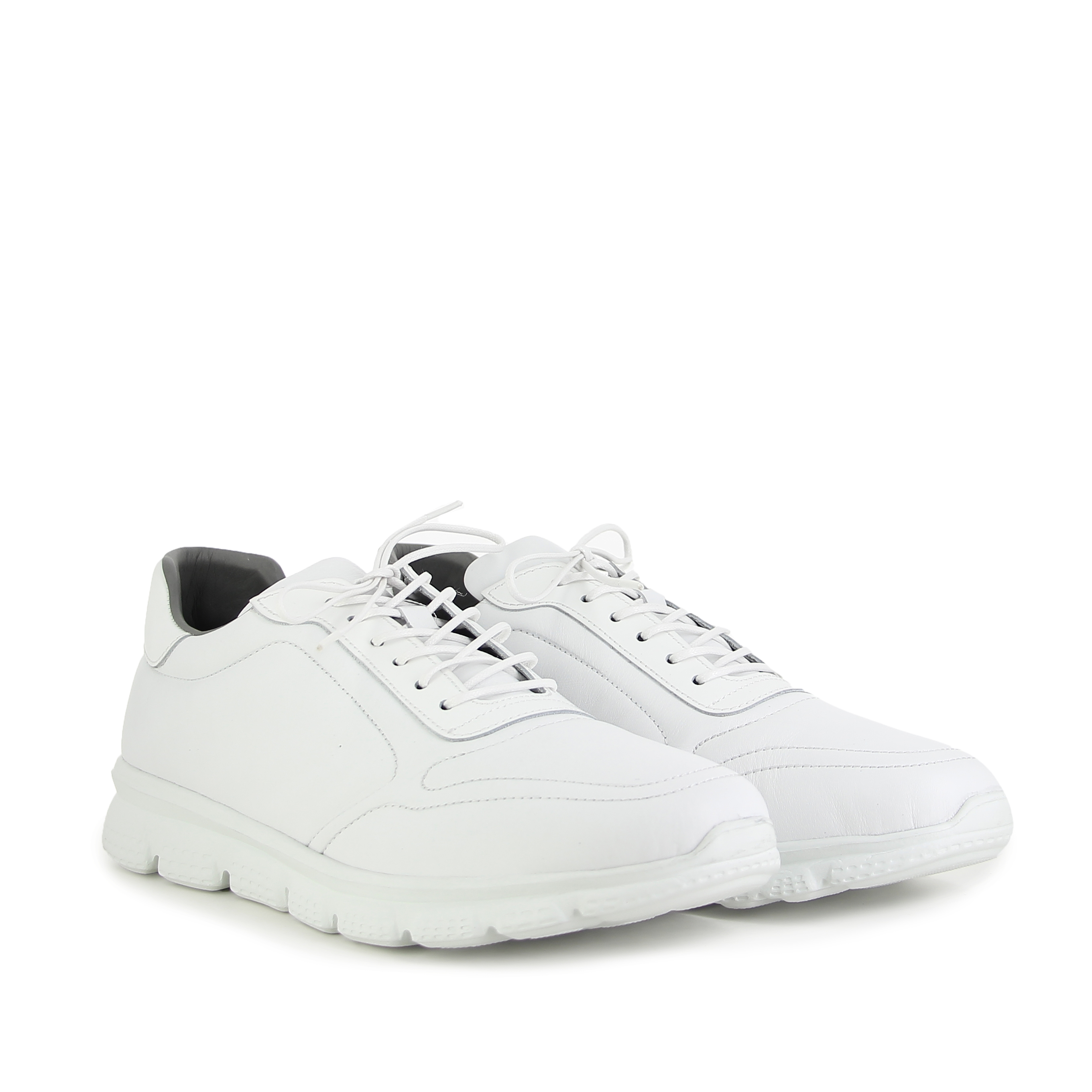 

Кроссовки мужские Clays L3121-02 белые 44 RU, L3121-02