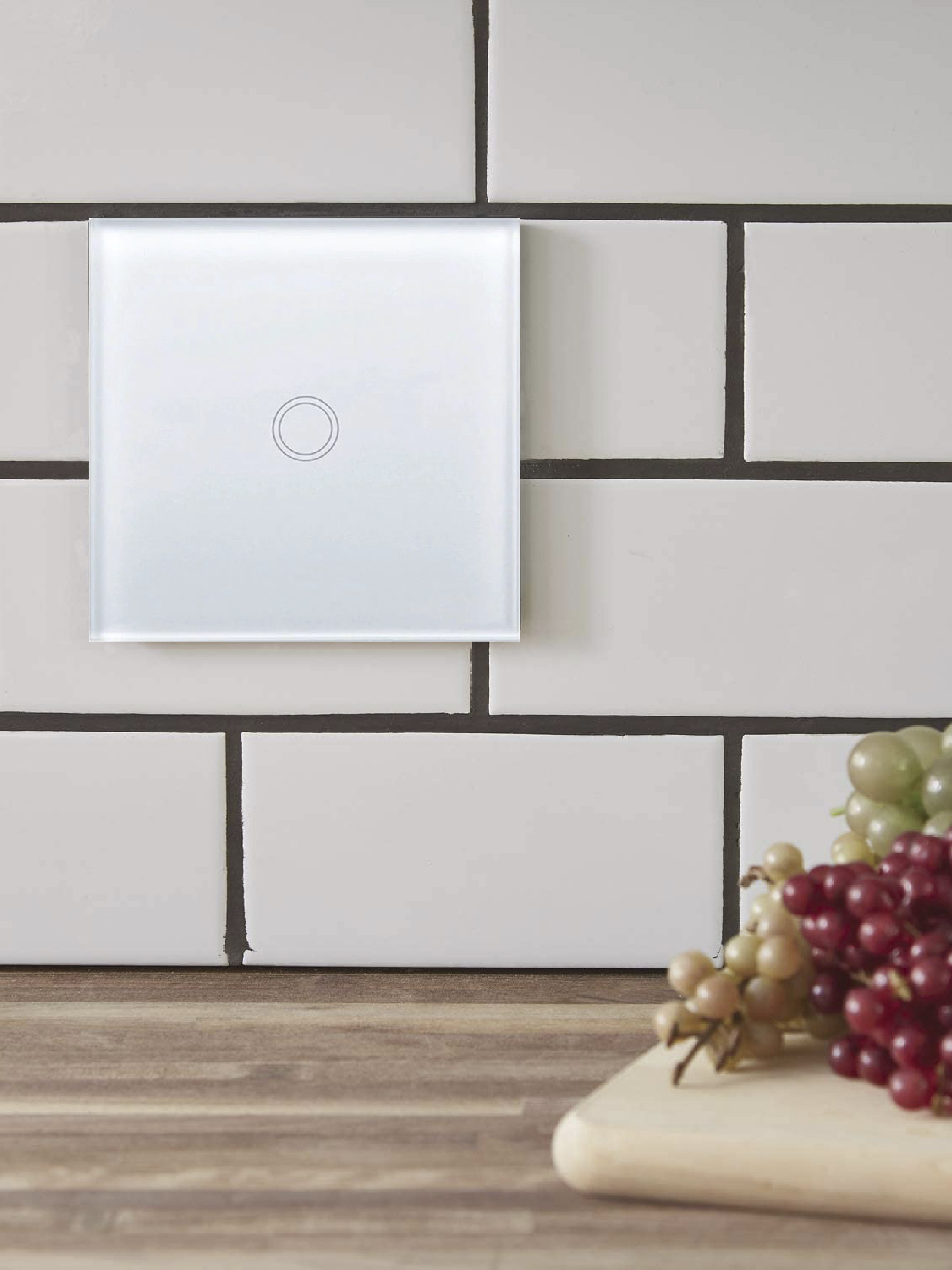 

Выключатель SafOnOff VKP-1 White 1-клавишный белый, проходной