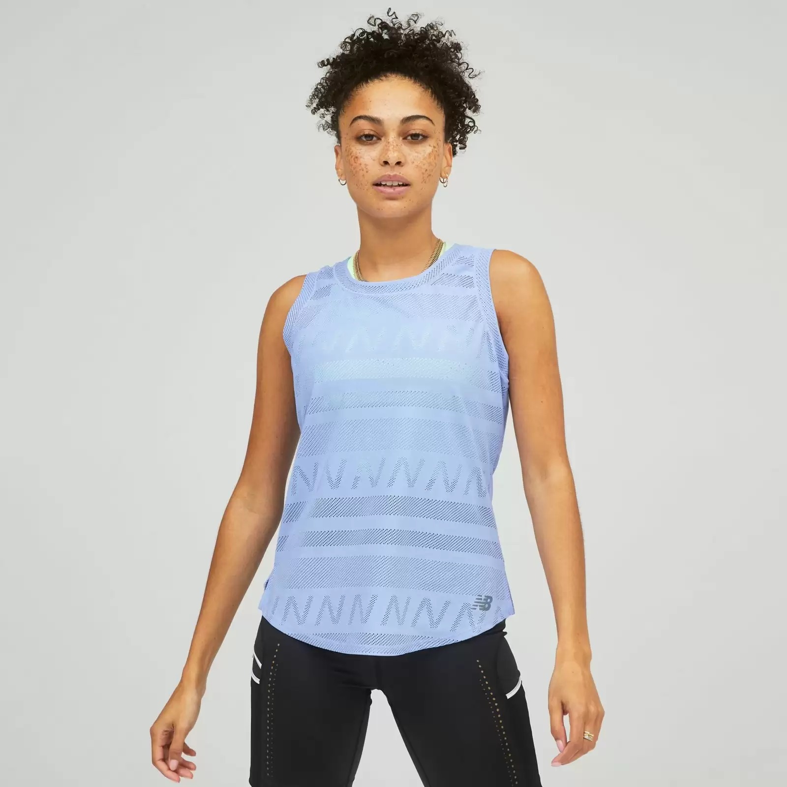 

Майка женская New Balance Q Speed Jacquard Tank голубая L, Q Speed Jacquard Tank