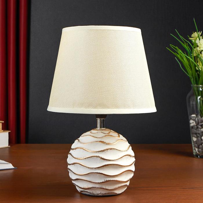 

Настольный светильник Risalux