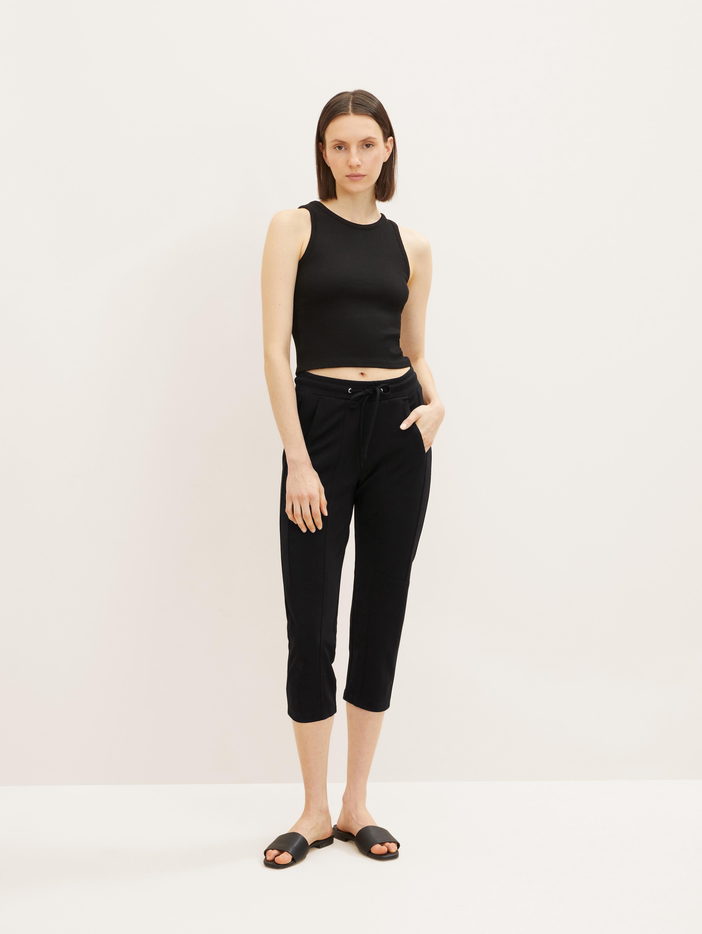 

Брюки женские TOM TAILOR 1032233 черные 34, Черный, 1032233