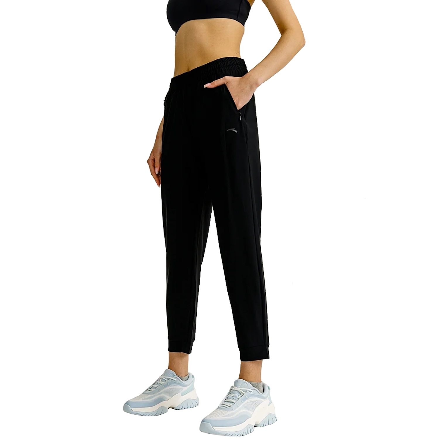Спортивные брюки женские Anta TRAINING KNIT ANCLE PANTS 1 W черные L