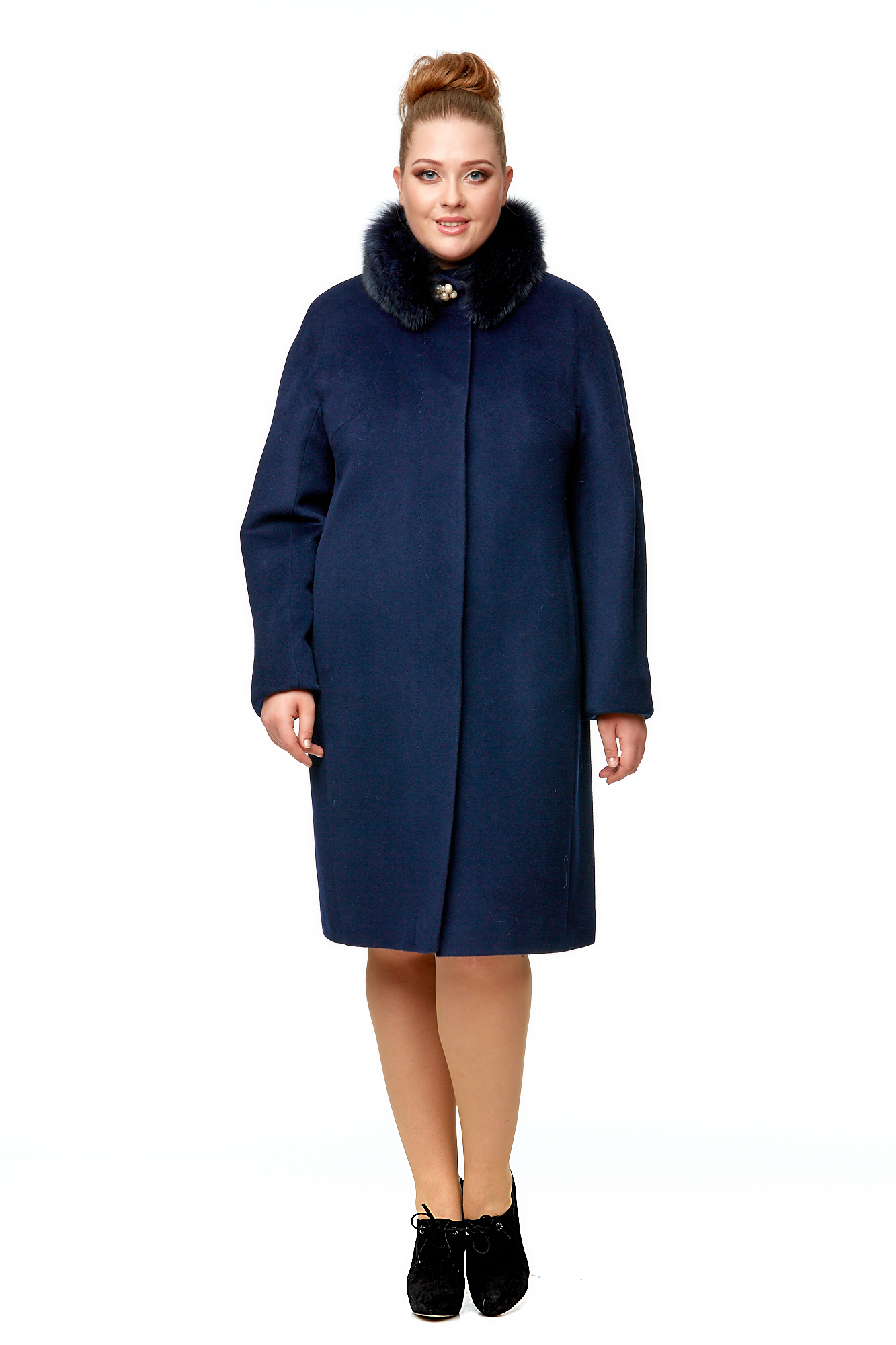 Пальто женское МОСМЕХА 8002012 синее 44 RU