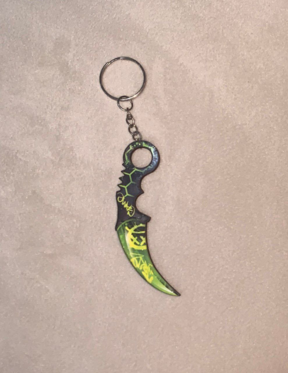 

Брелок мужской 4moshop Karambit зеленый, Karambit