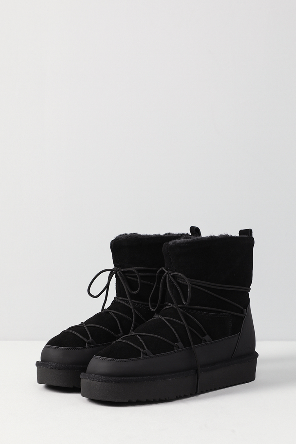 

Угги женские Esprit 103EK1W303 черные 40 EU, Черный, 103EK1W303