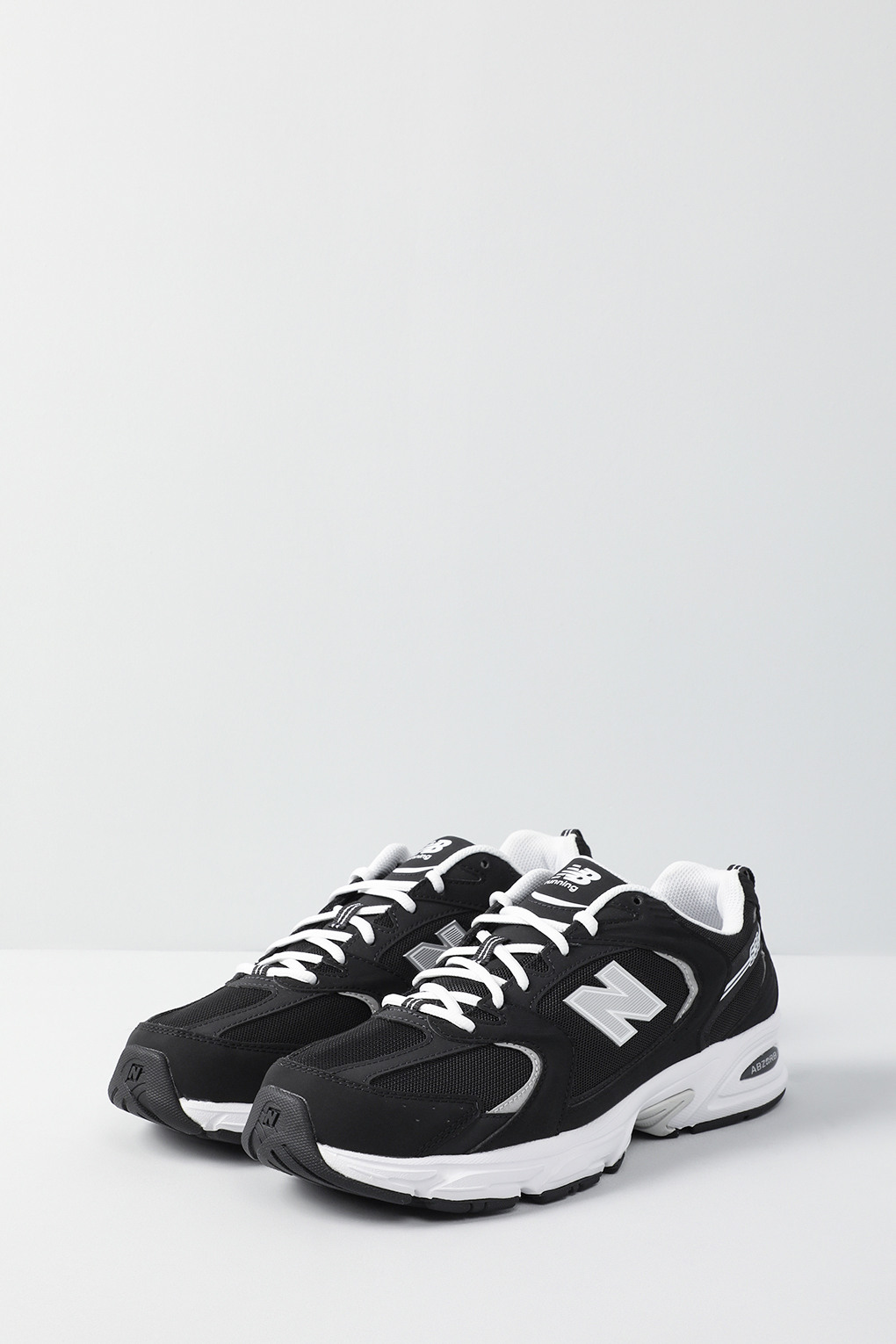 

Кроссовки мужские New Balance MR530SMN черные 11 US, Черный, MR530SMN
