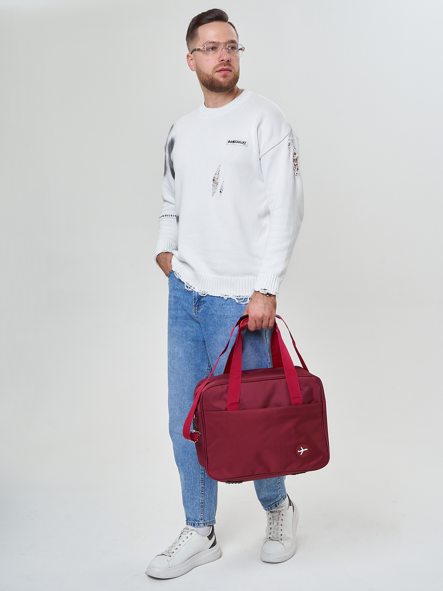 

Дорожная сумка унисекс NoBrand 237 красная, 30х40х42 см, Красный, 237