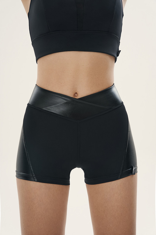 Cпортивные шорты женские BODY ICON SH-6002 черные M