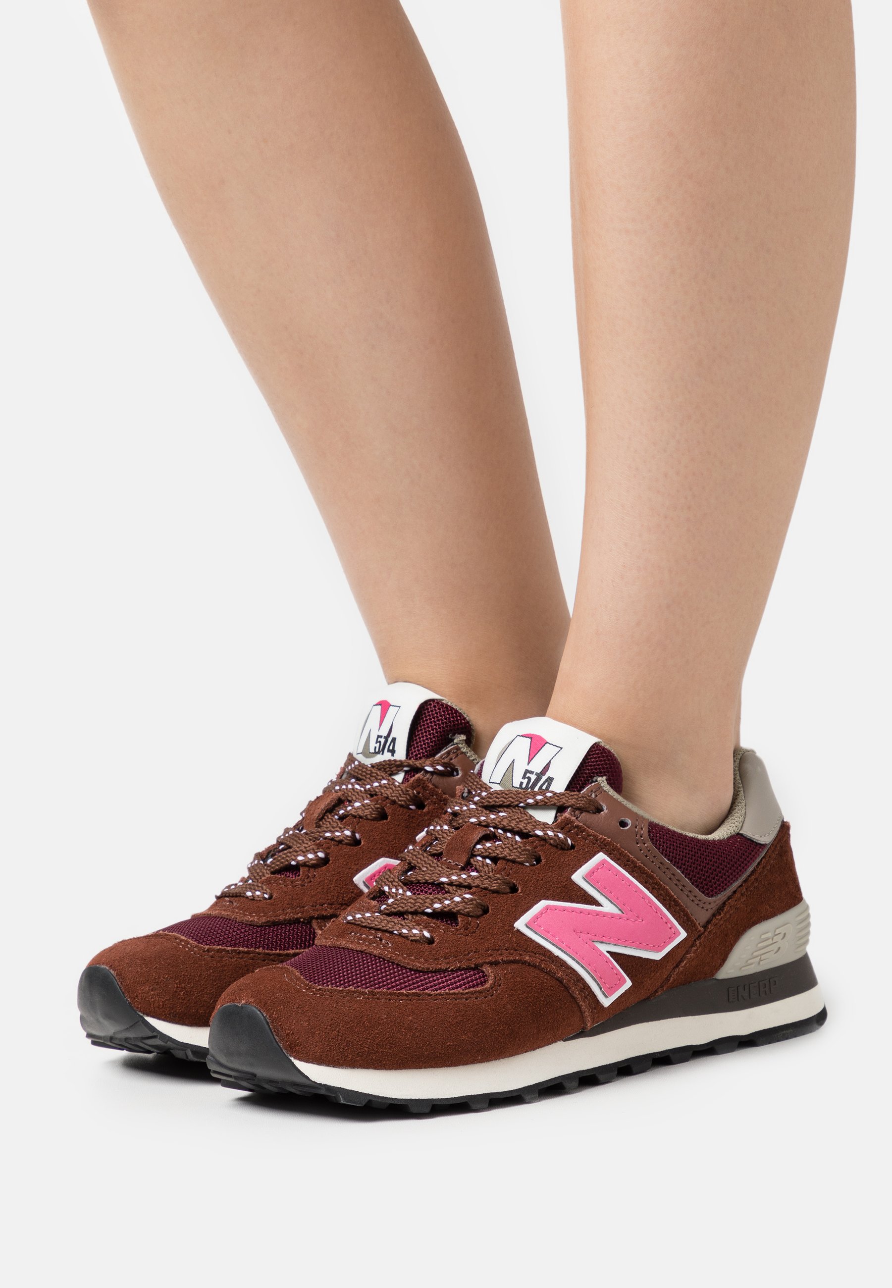 

Кроссовки женские New Balance U574 коричневые 37 EU (доставка из-за рубежа), Коричневый, U574