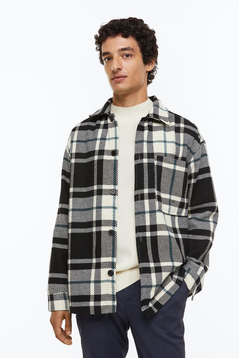 

Рубашка мужская H&M 1114364002 черная XL (доставка из-за рубежа), Черный, 1114364002