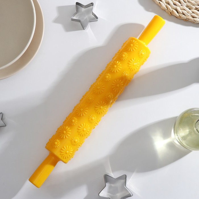 

Скалка кондитерская «Ромашки», 37 см, фактурная, цвет МИКС, Желтый