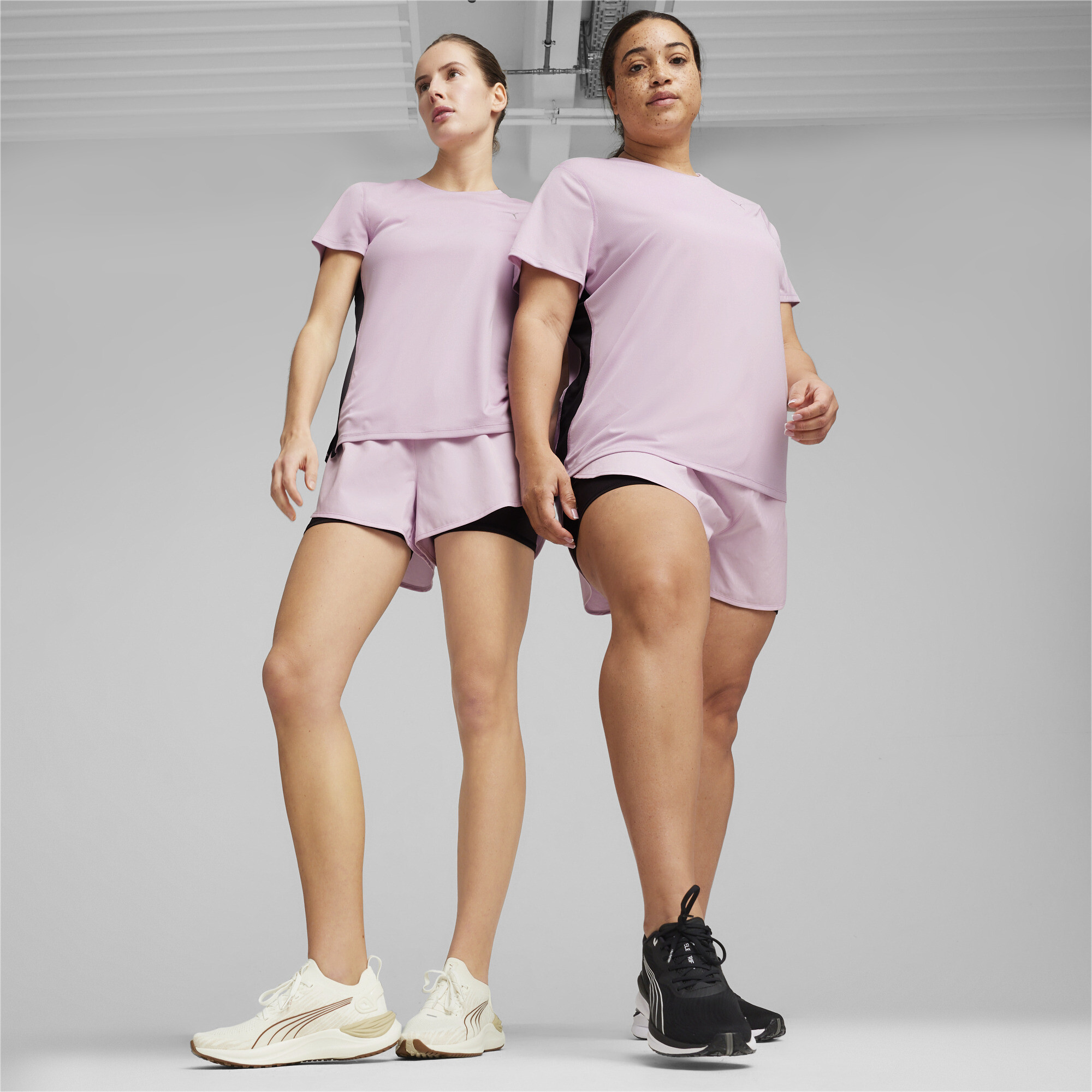 

Футболка женская PUMA RUN FAVORITES VELOCITY TEE W фиолетовая L, Фиолетовый, RUN FAVORITES VELOCITY TEE W